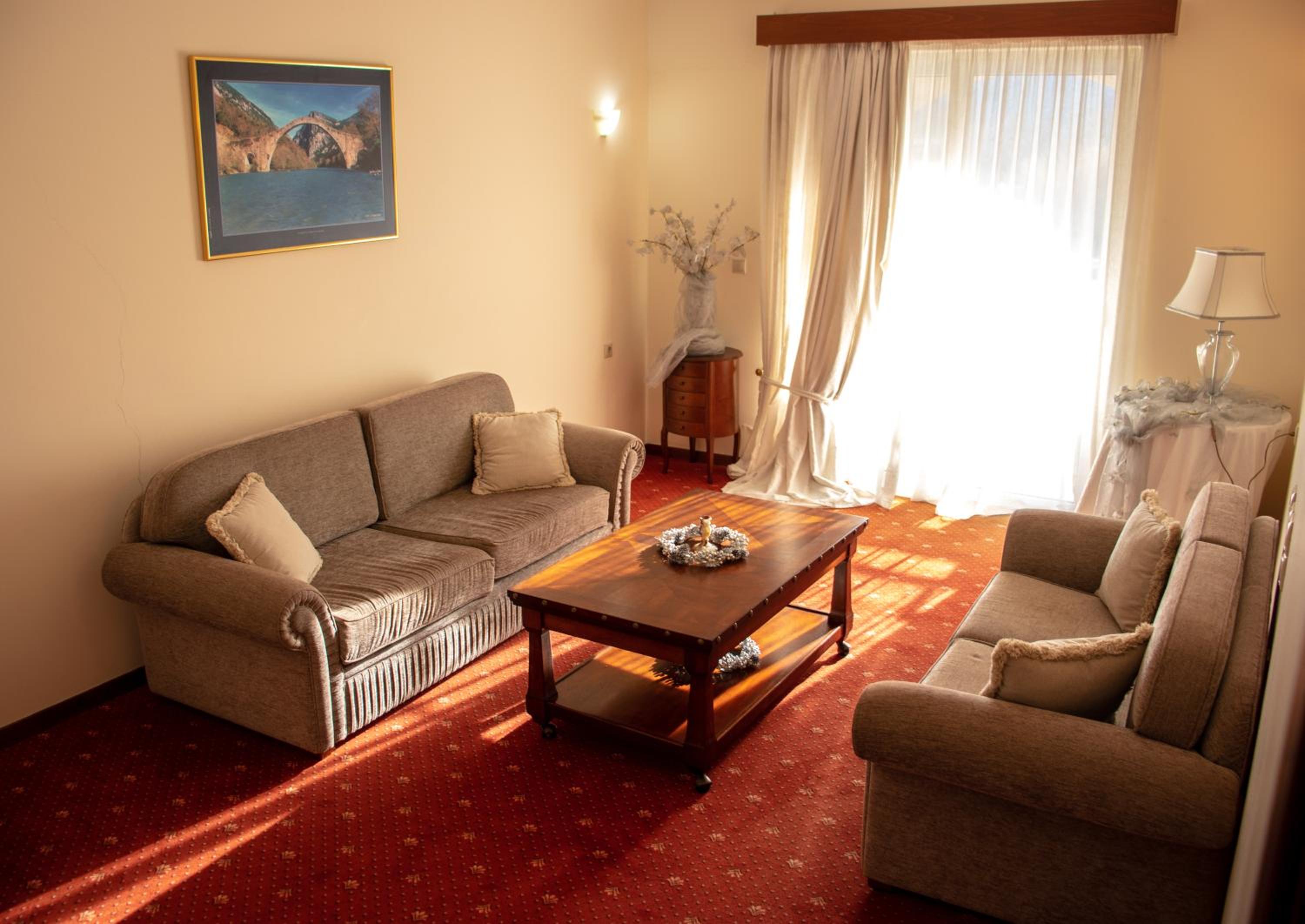 Superior Suite - Photo 5