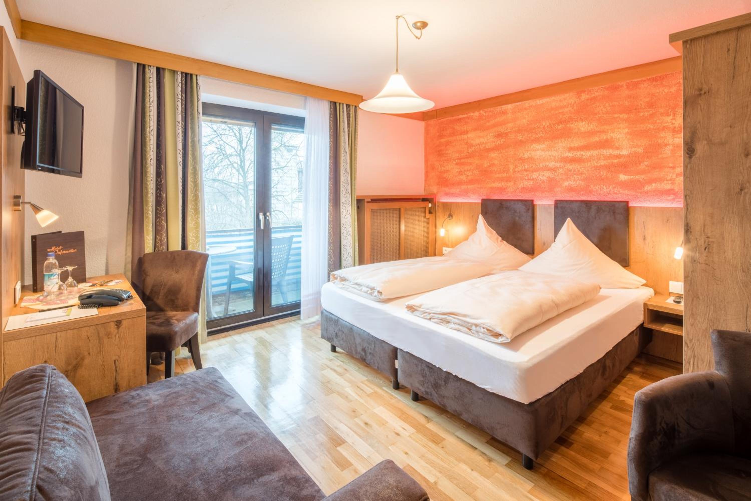 Double Room - Photo 2