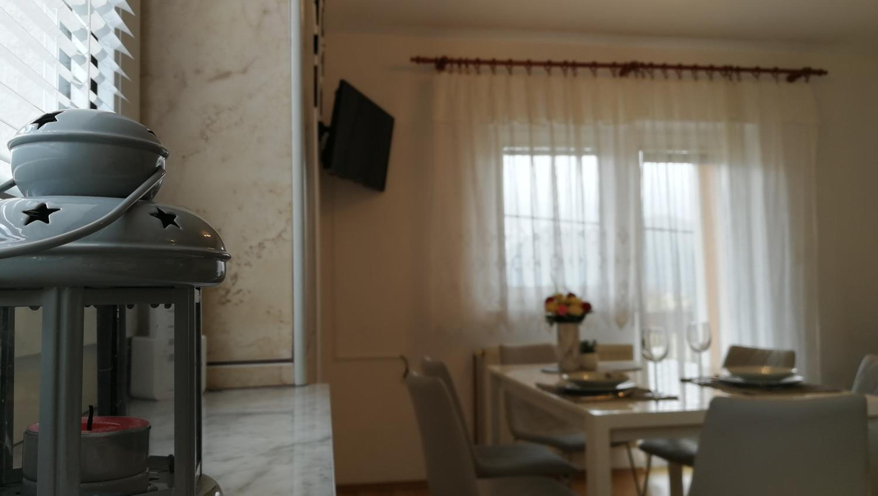 Apartment - Photo 8