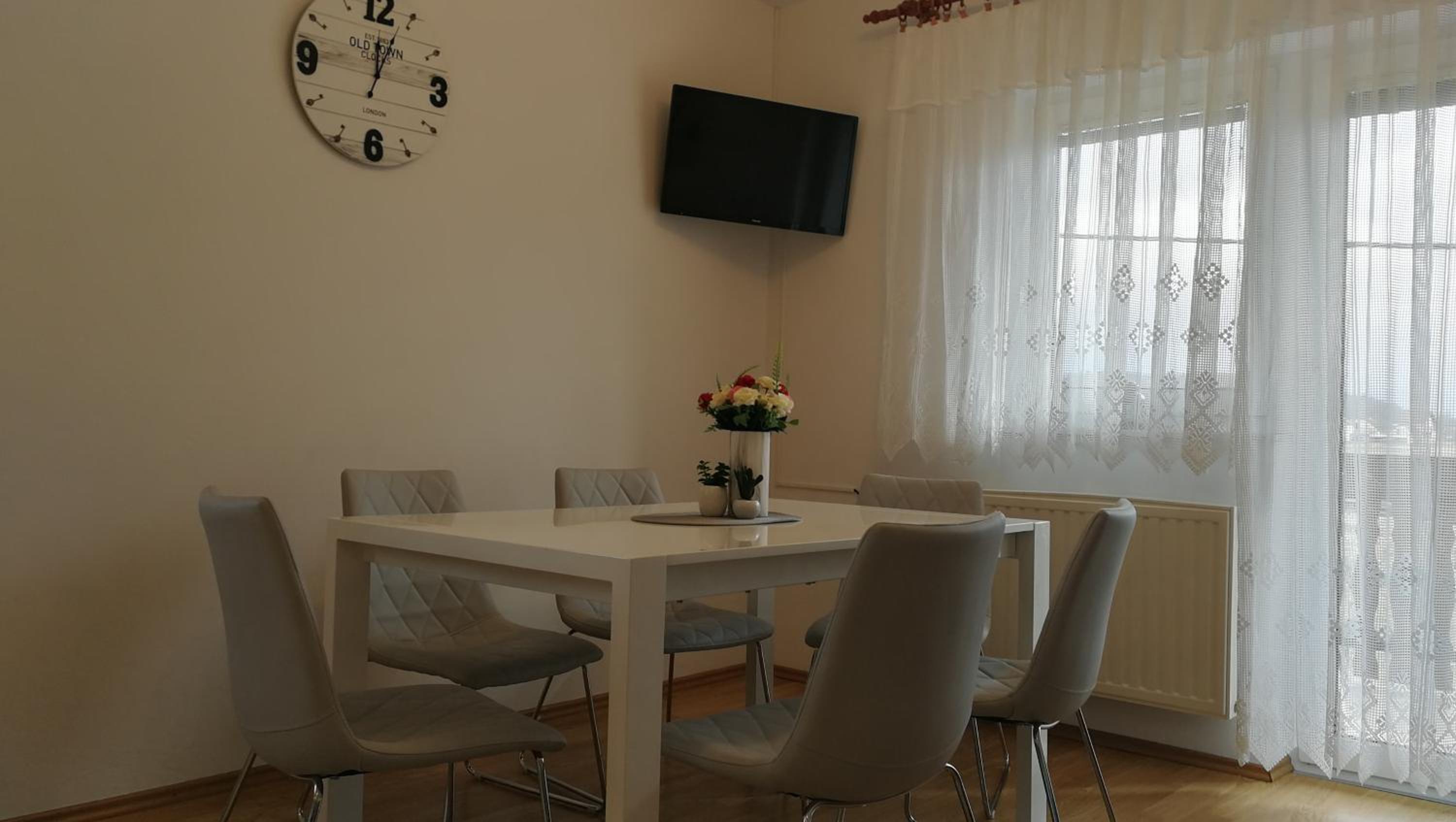 Apartment - Photo 5