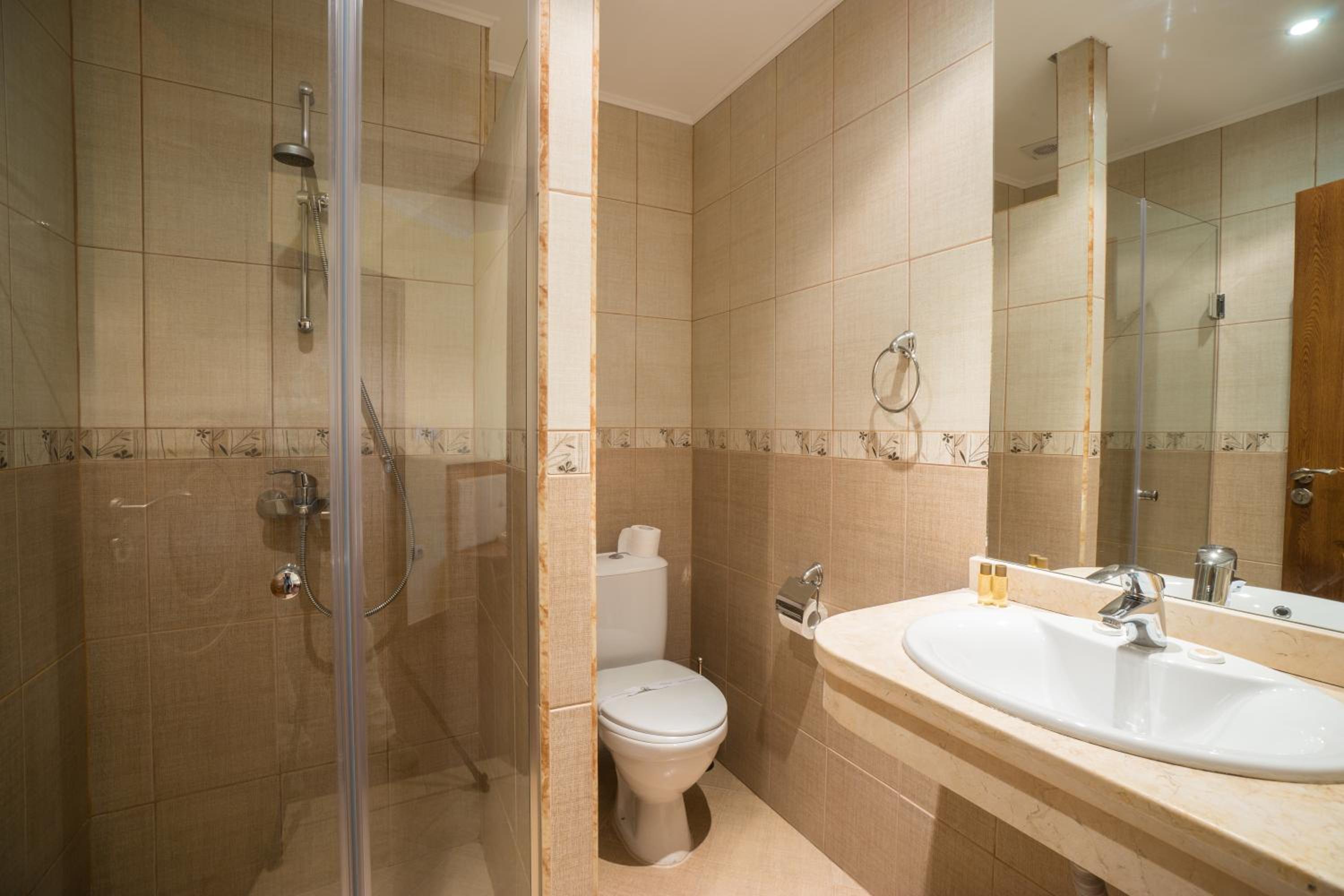 Suite with Balcony photo 3