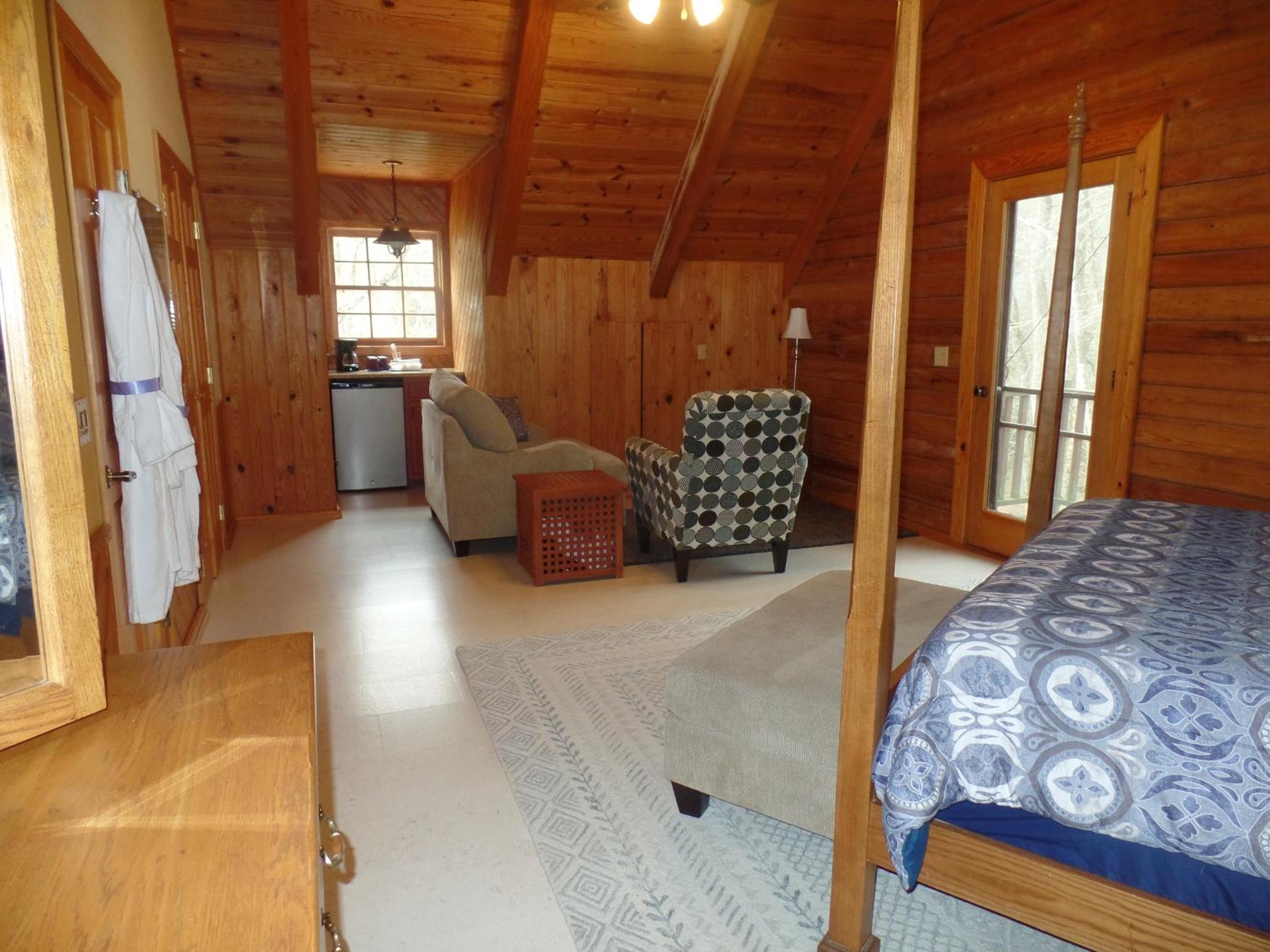 Double Room with Private Bathroom photo 2