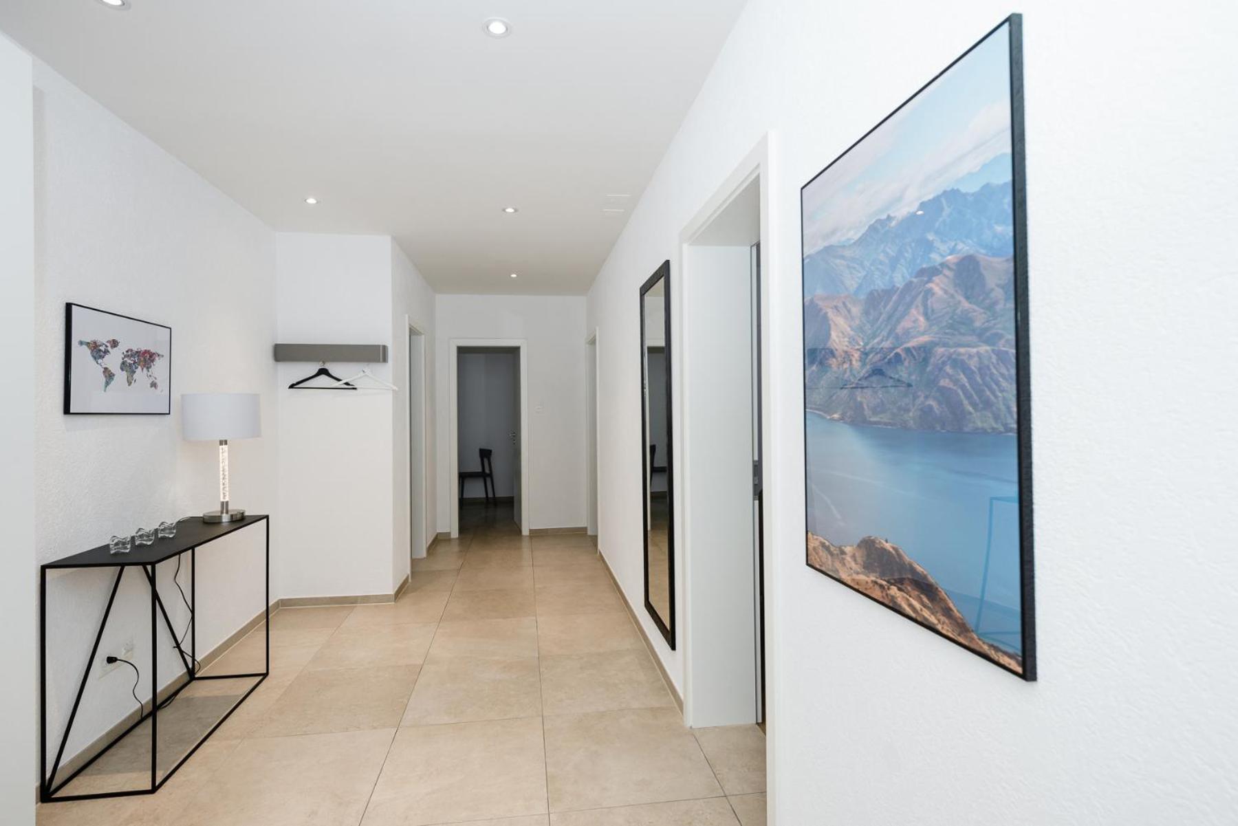 Apartment with Balcony - Photo 12