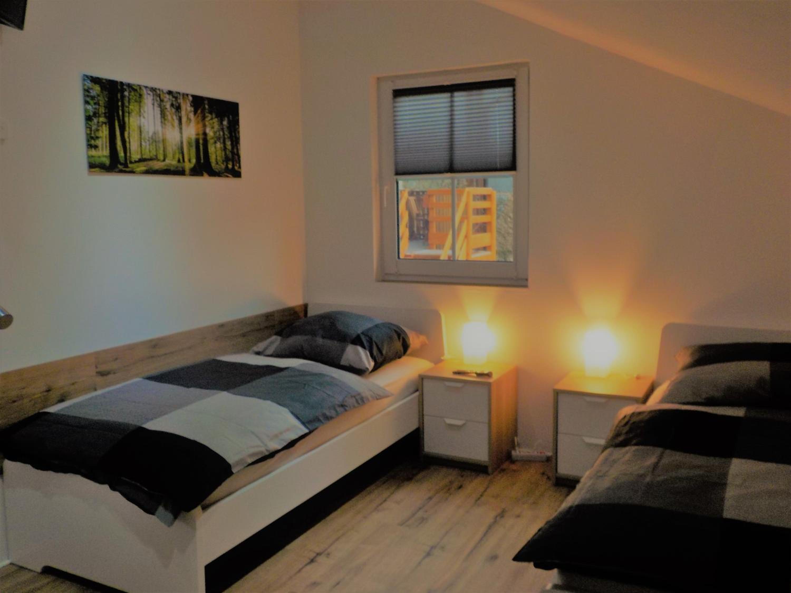 Twin Room with Private Bathroom photo 3
