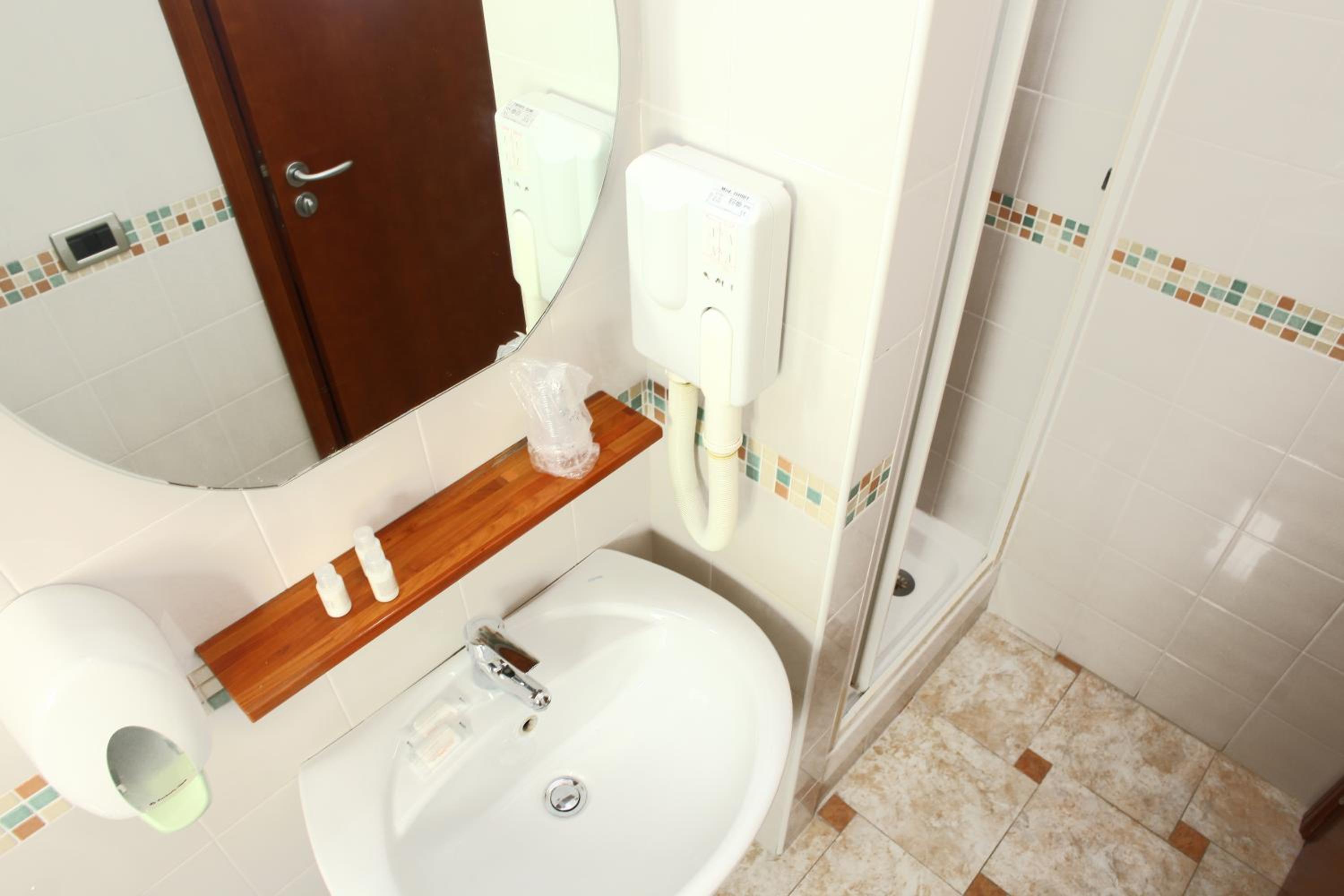 Double or Twin Room photo 2