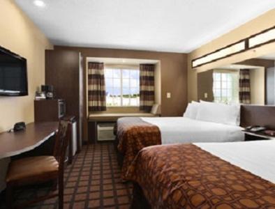 Queen Room with Two Queen Beds - Disability Access/Non-Smoking photo 1