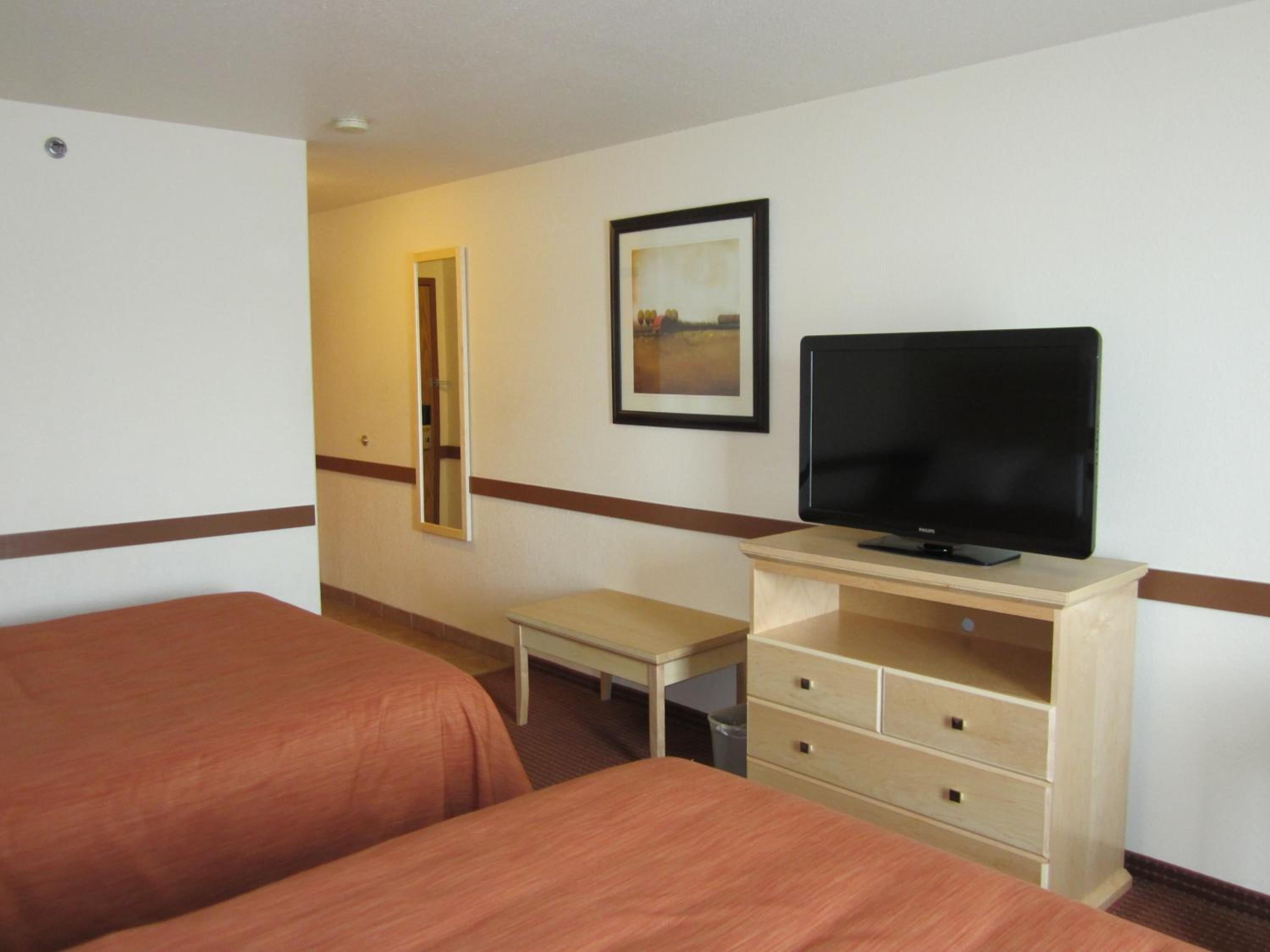 Deluxe Queen Studio with Two Queen Beds - Non-Smoking photo 2