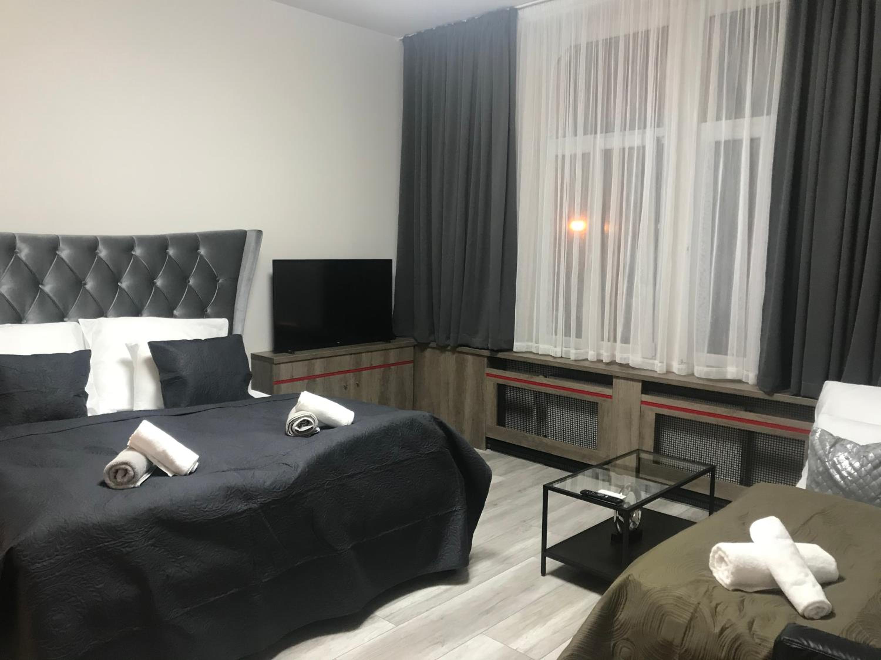 Studio Apartment
