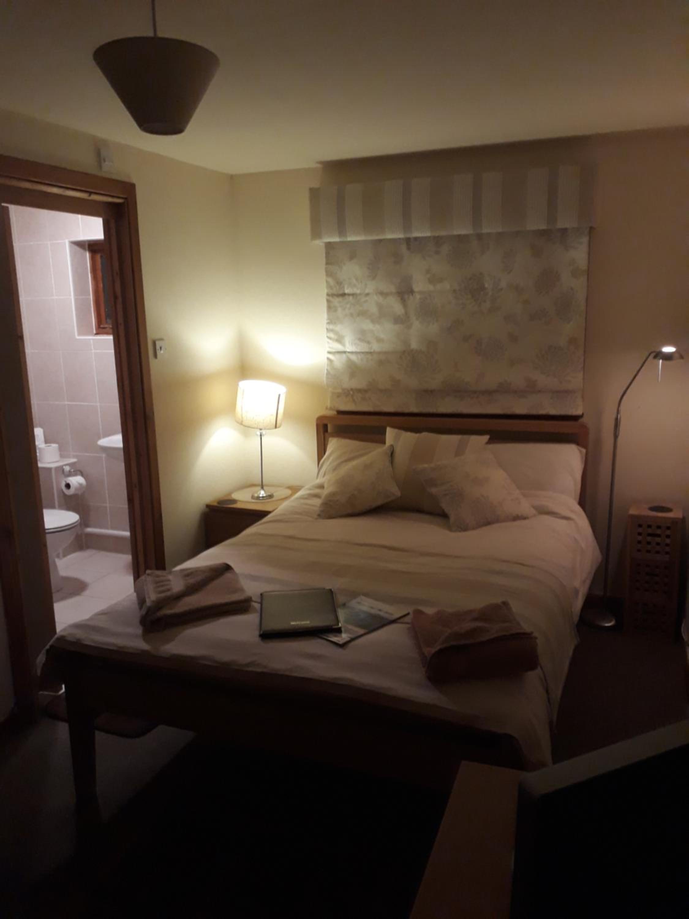 Deluxe Double Room with Shower photo 1