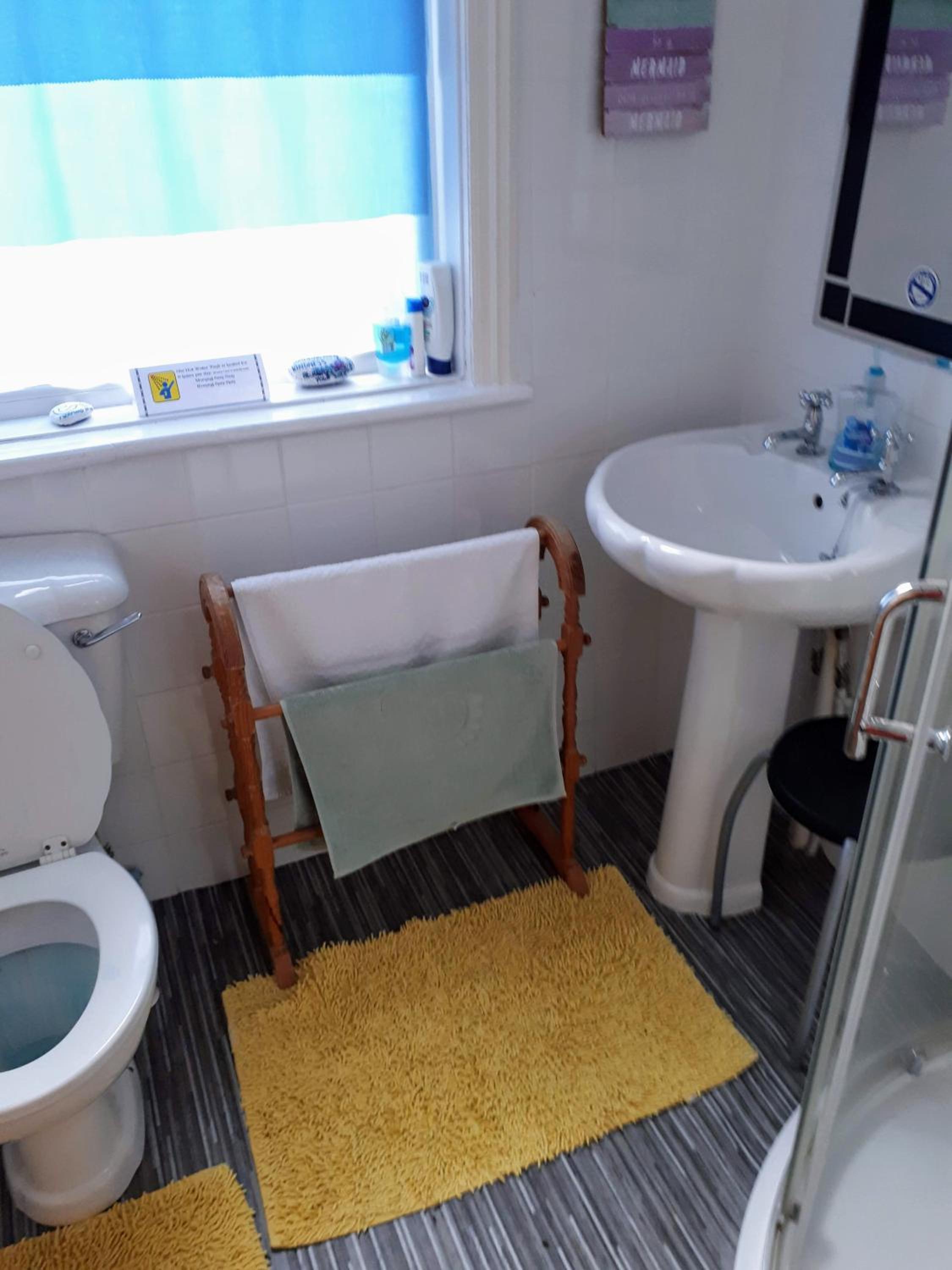Double Room with Private External Bathroom photo 3