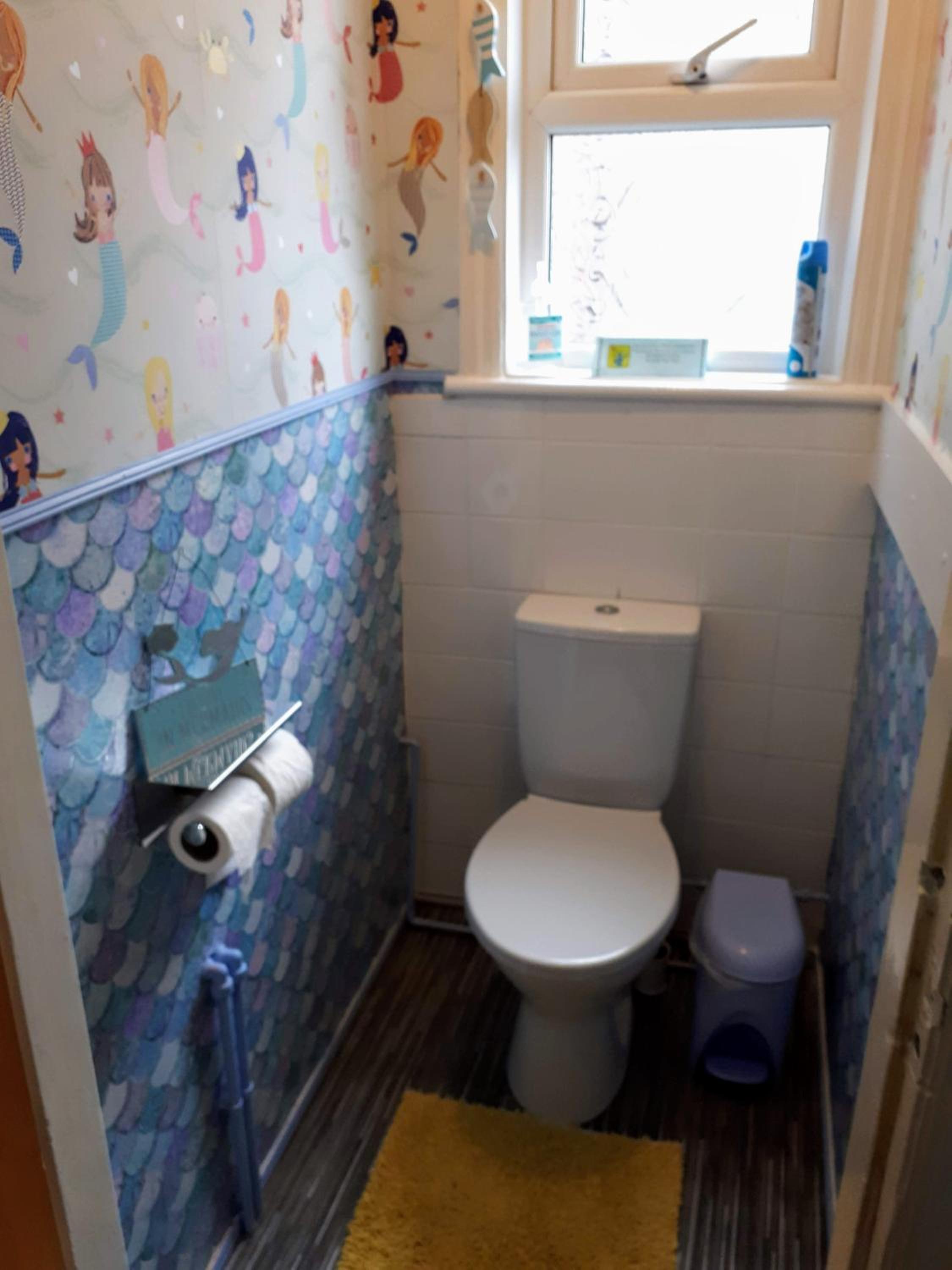 Single Room with Shared Bathroom photo 2