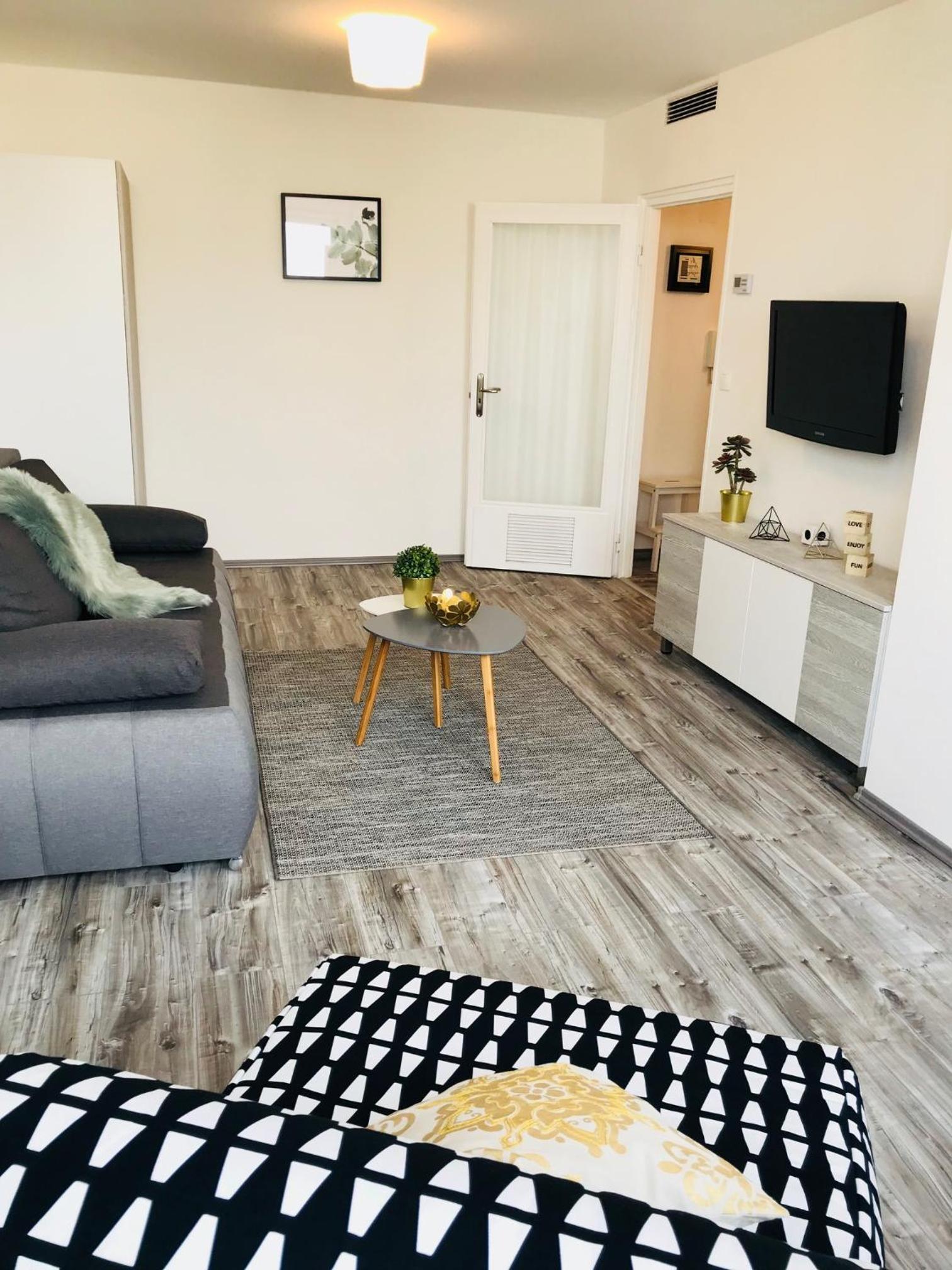 Two-Bedroom Apartment - Photo 15