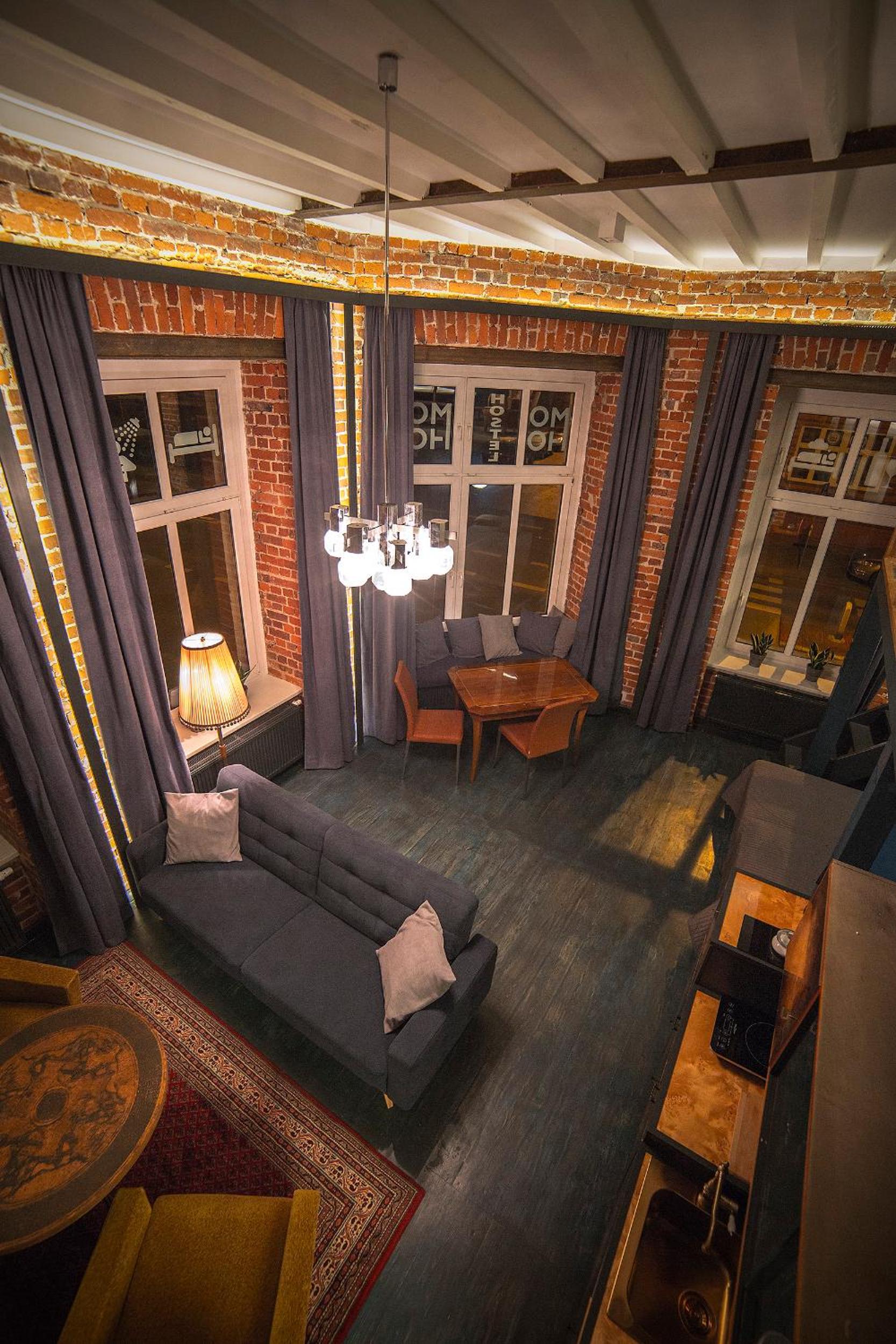 Deluxe Family Suite - Photo 8