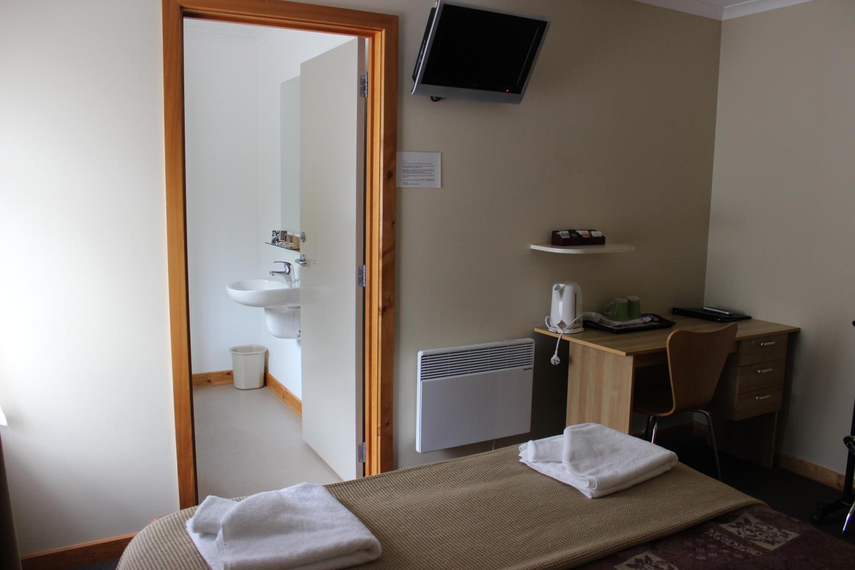 Double Room - Photo 2