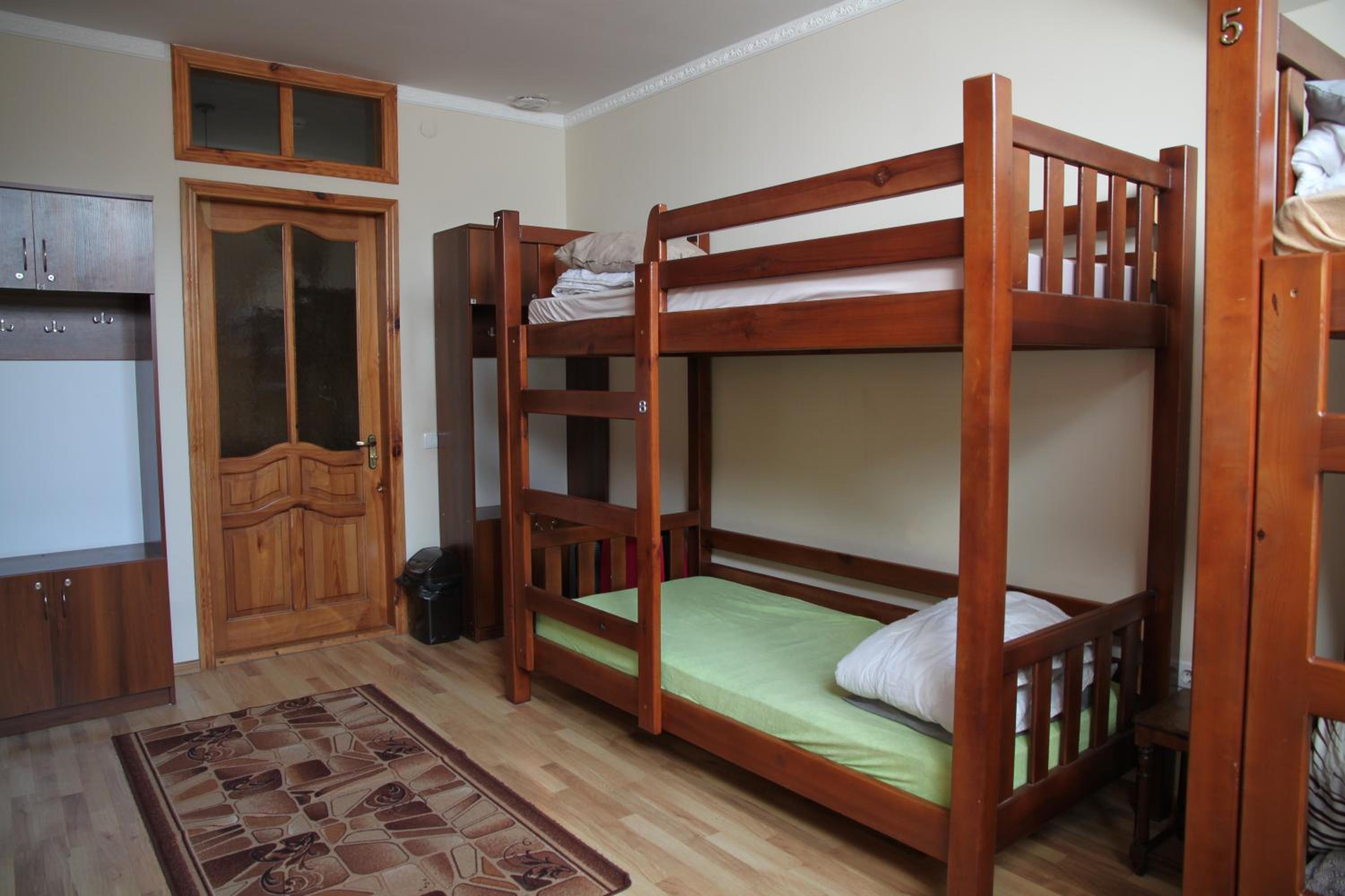 Bed in 8-Bed Dormitory Room photo 3