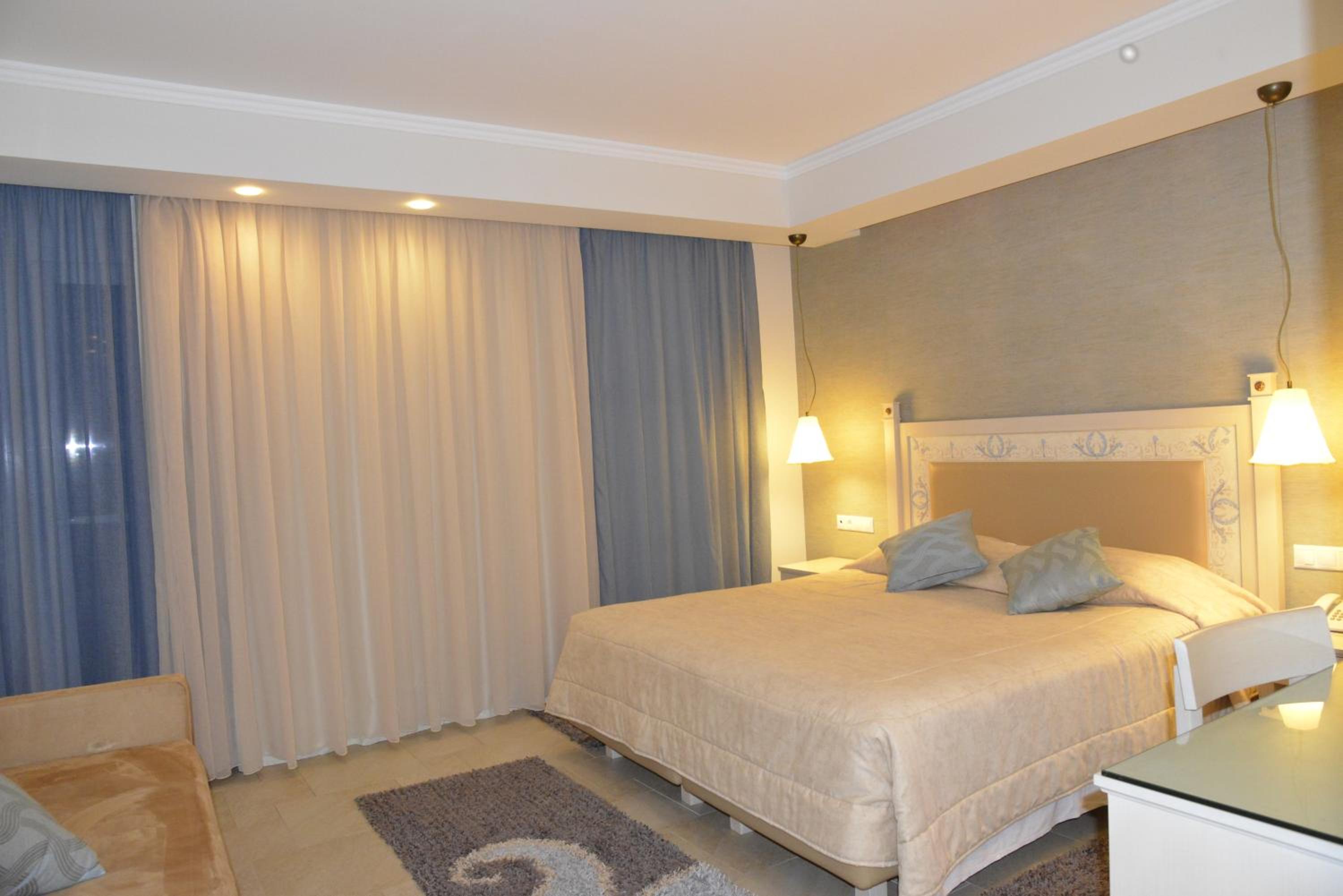 Superior Grand Sea View