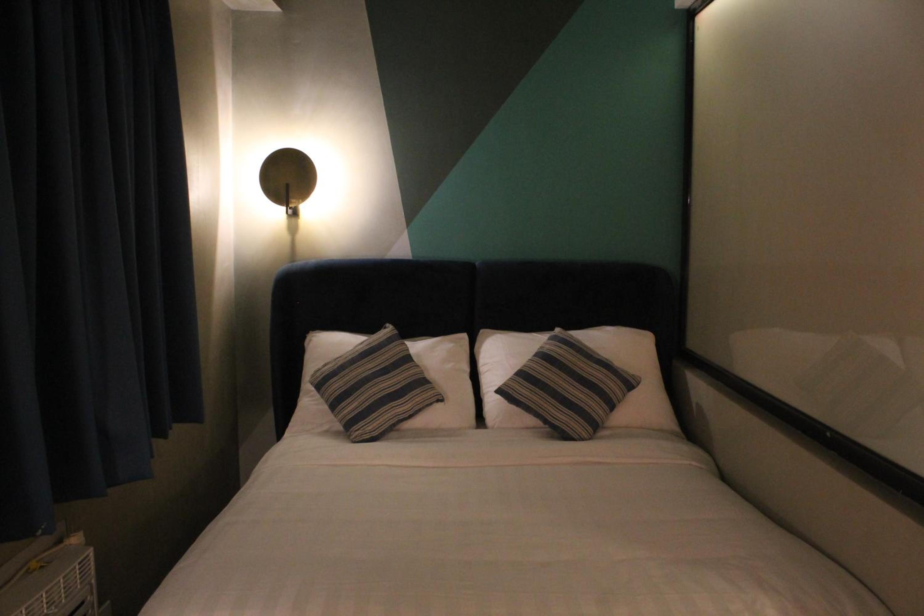 Deluxe Queen Room - Photo 1