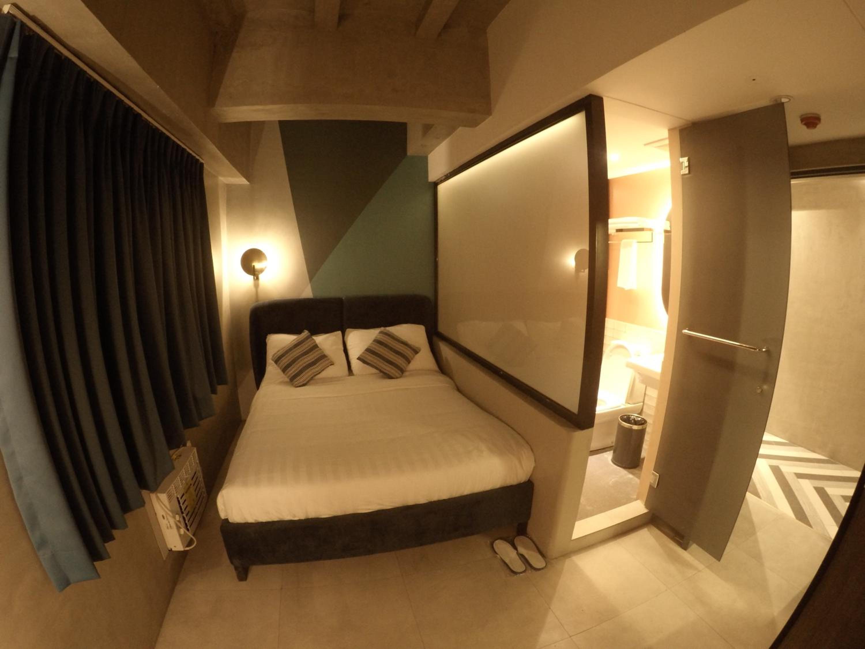 Deluxe Queen Room - Photo 4