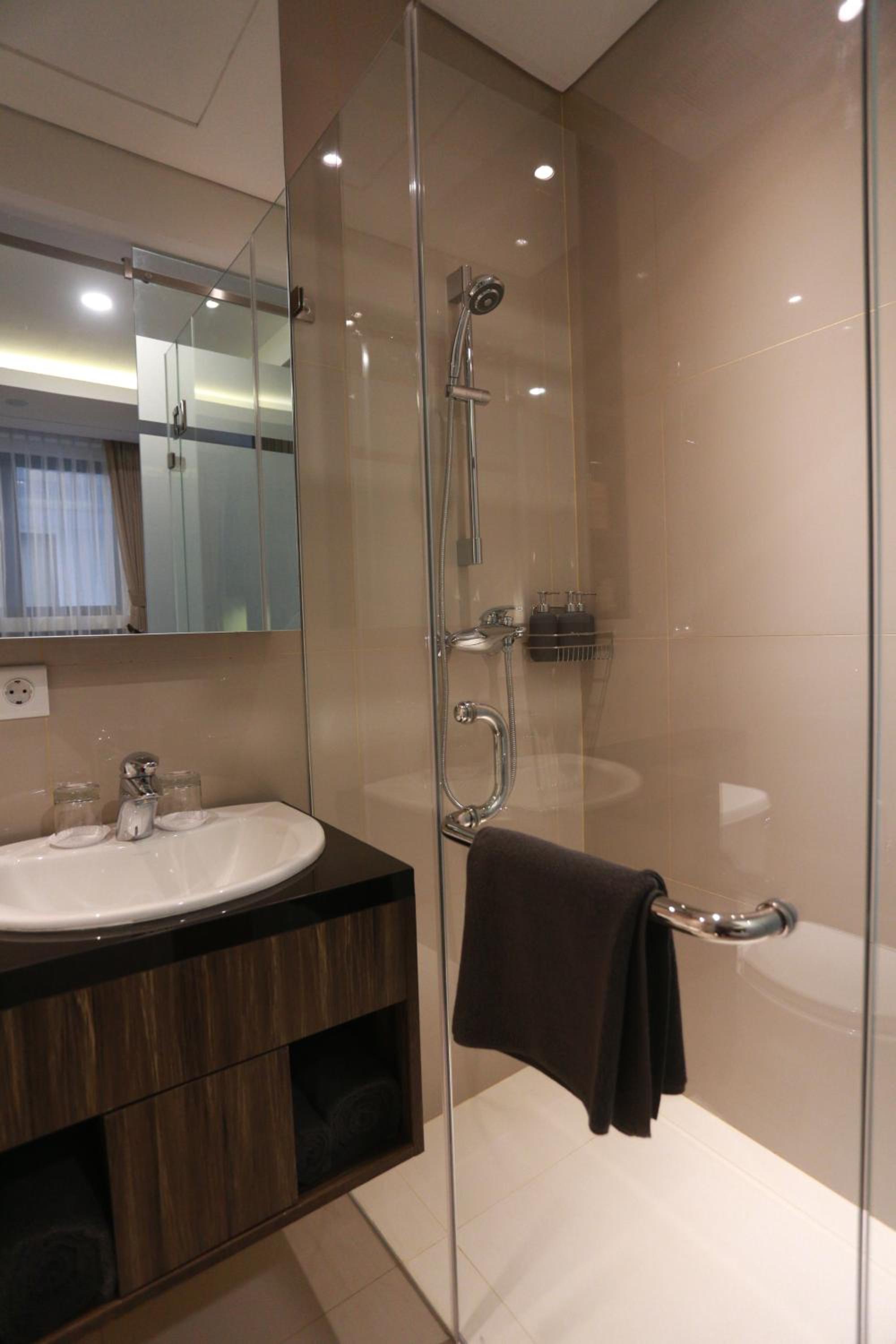 Deluxe Suite - Photo 2