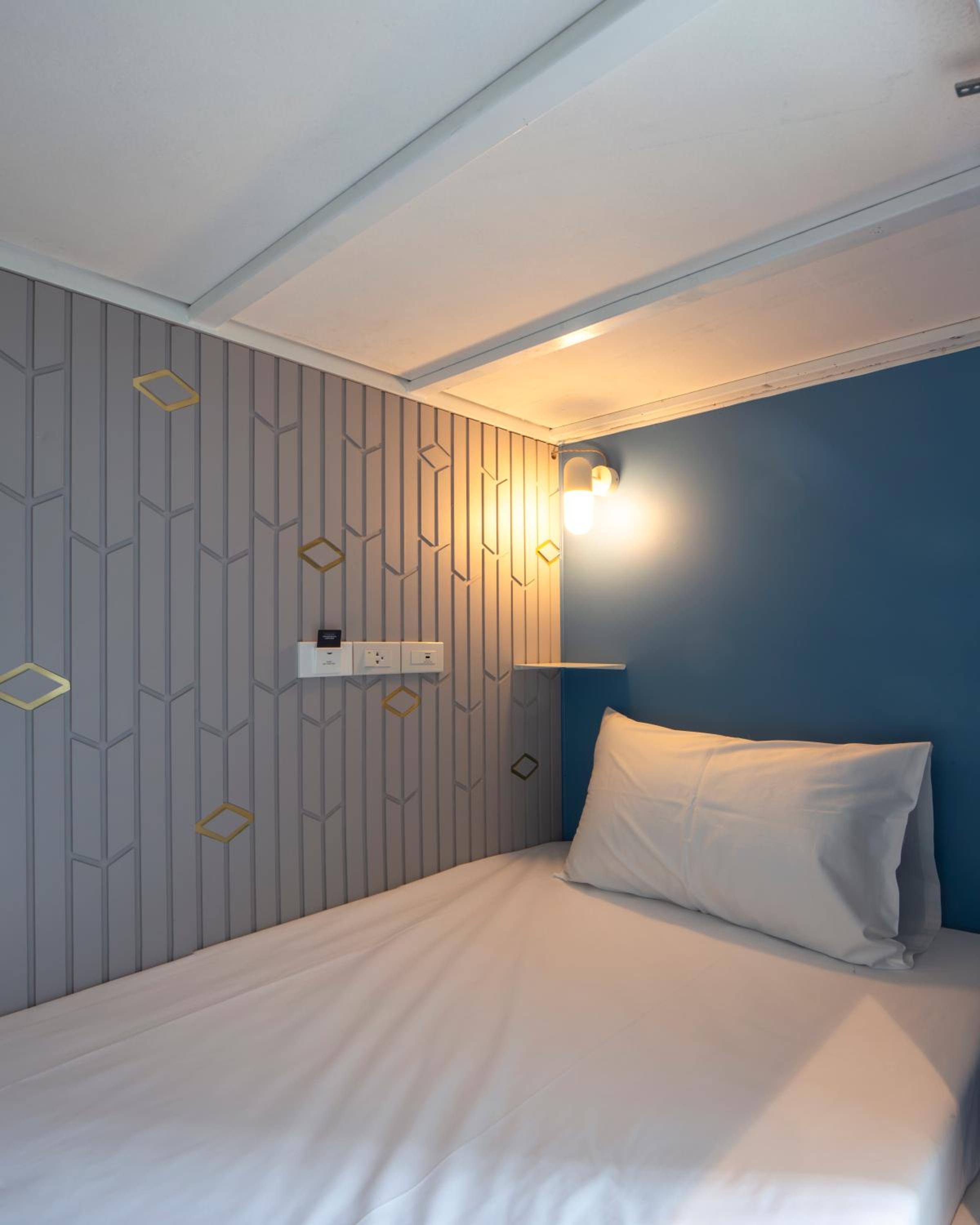 Bed in 8-Bed Mixed Dormitory Room photo 3