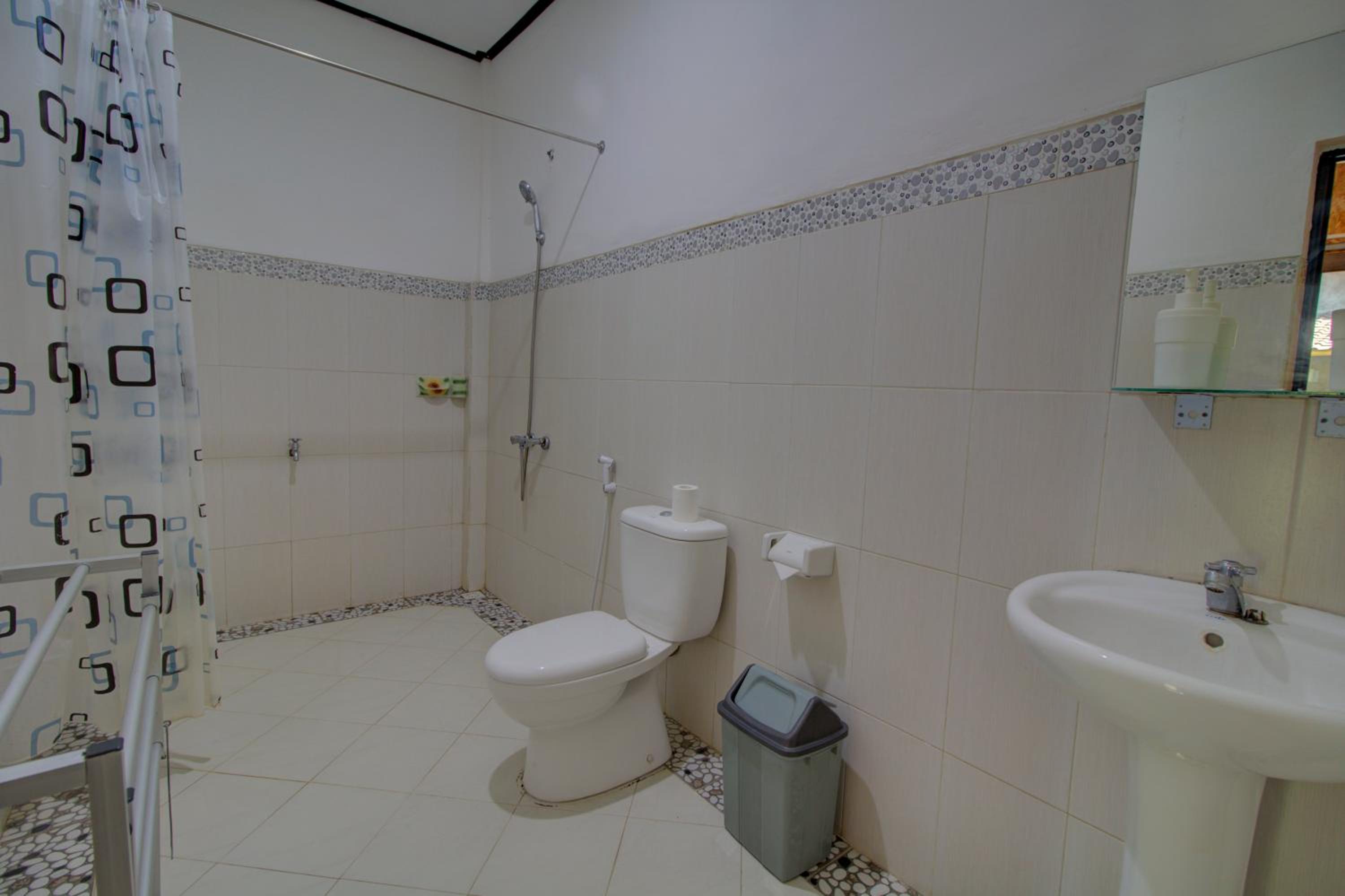 Twin Room with Terrace - Photo 4