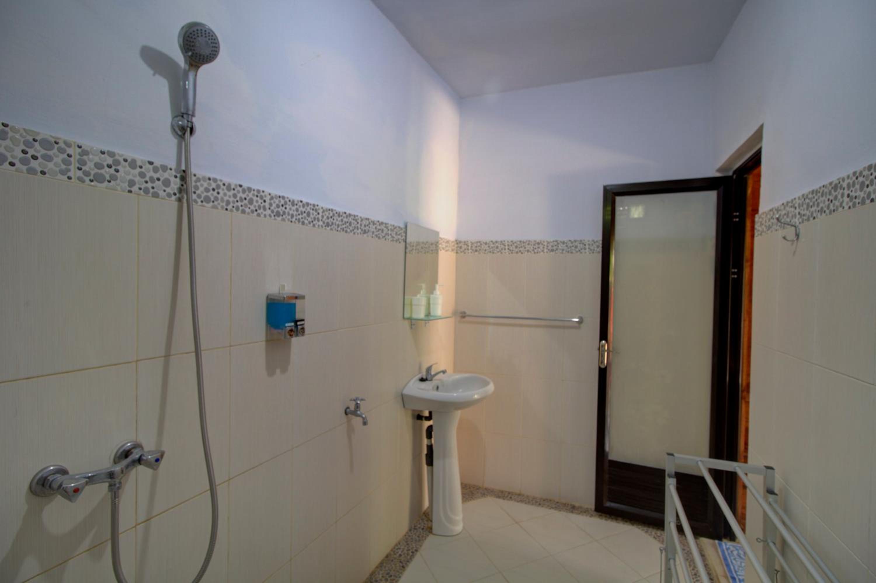 Twin Room with Terrace - Photo 5