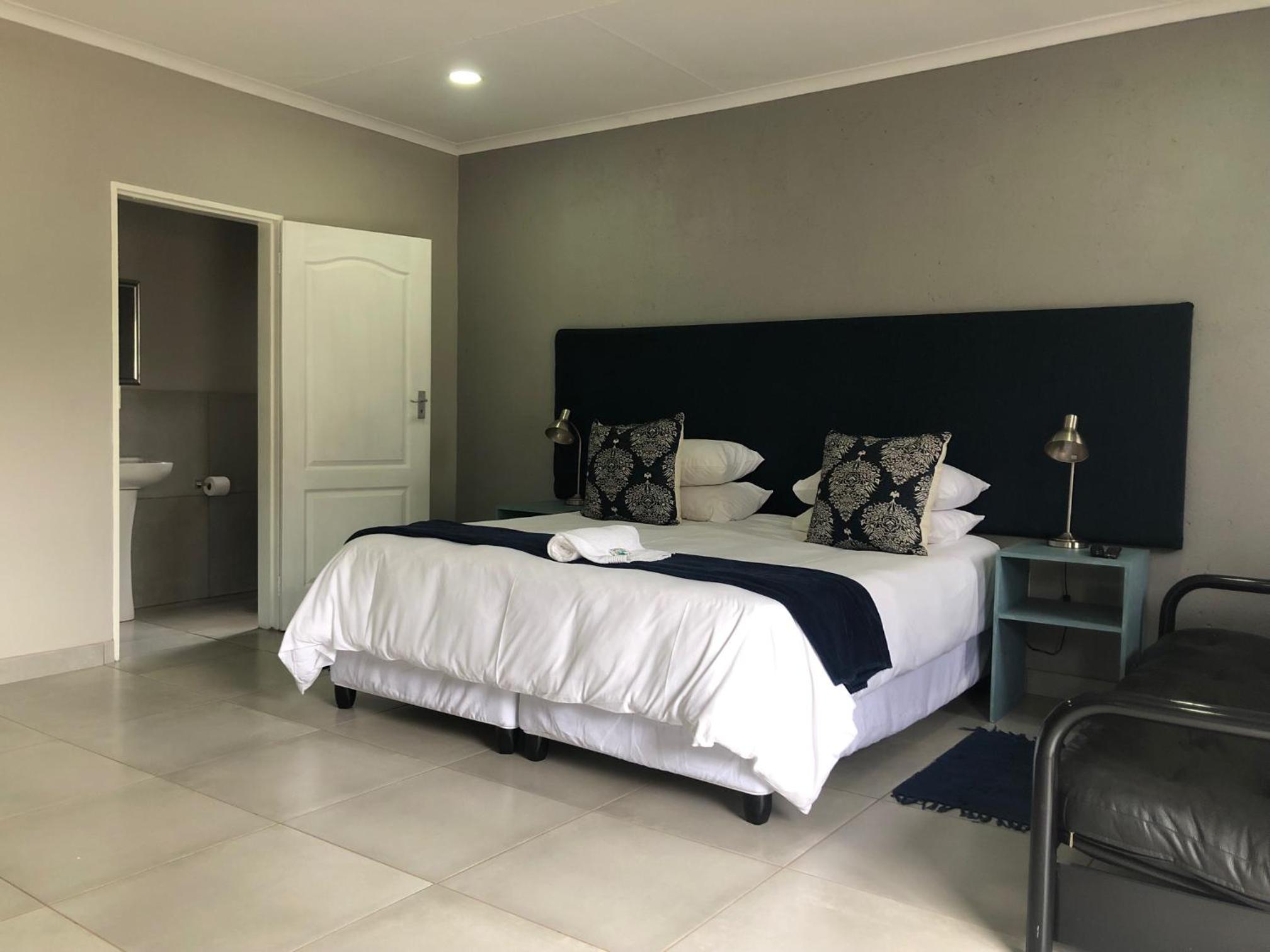 Deluxe Suite - Photo 2