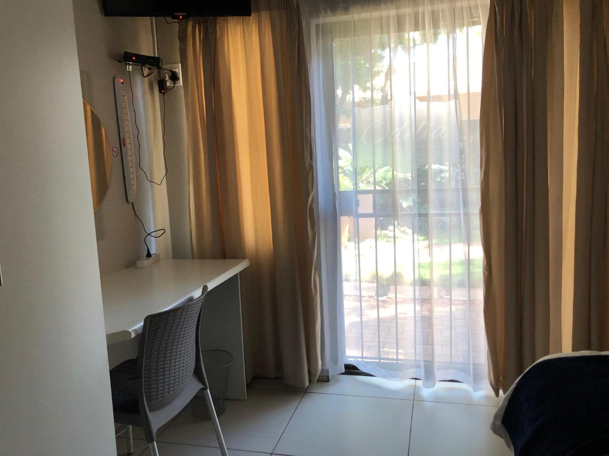 Deluxe Single Room