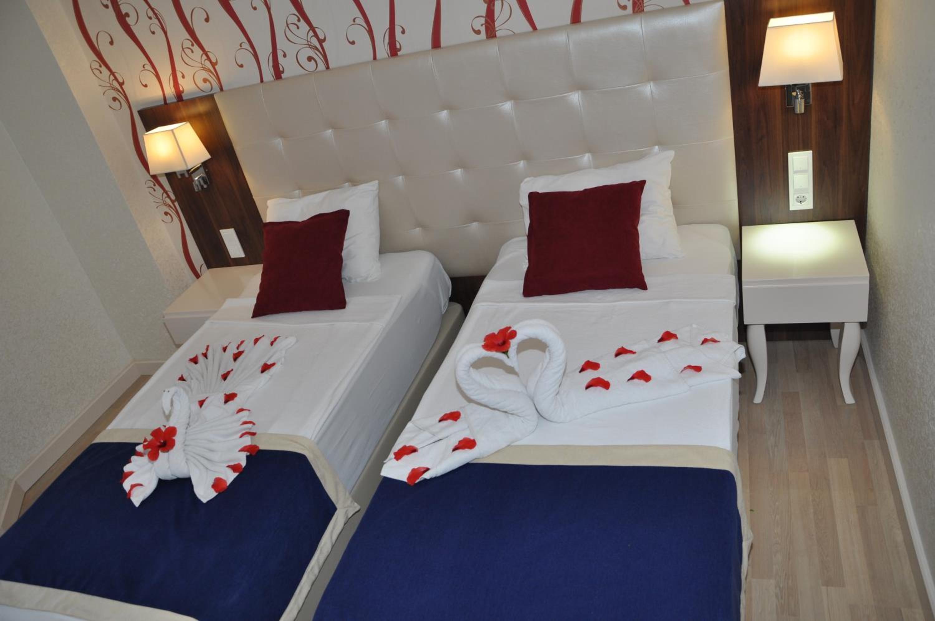 Standard Double Room photo 3