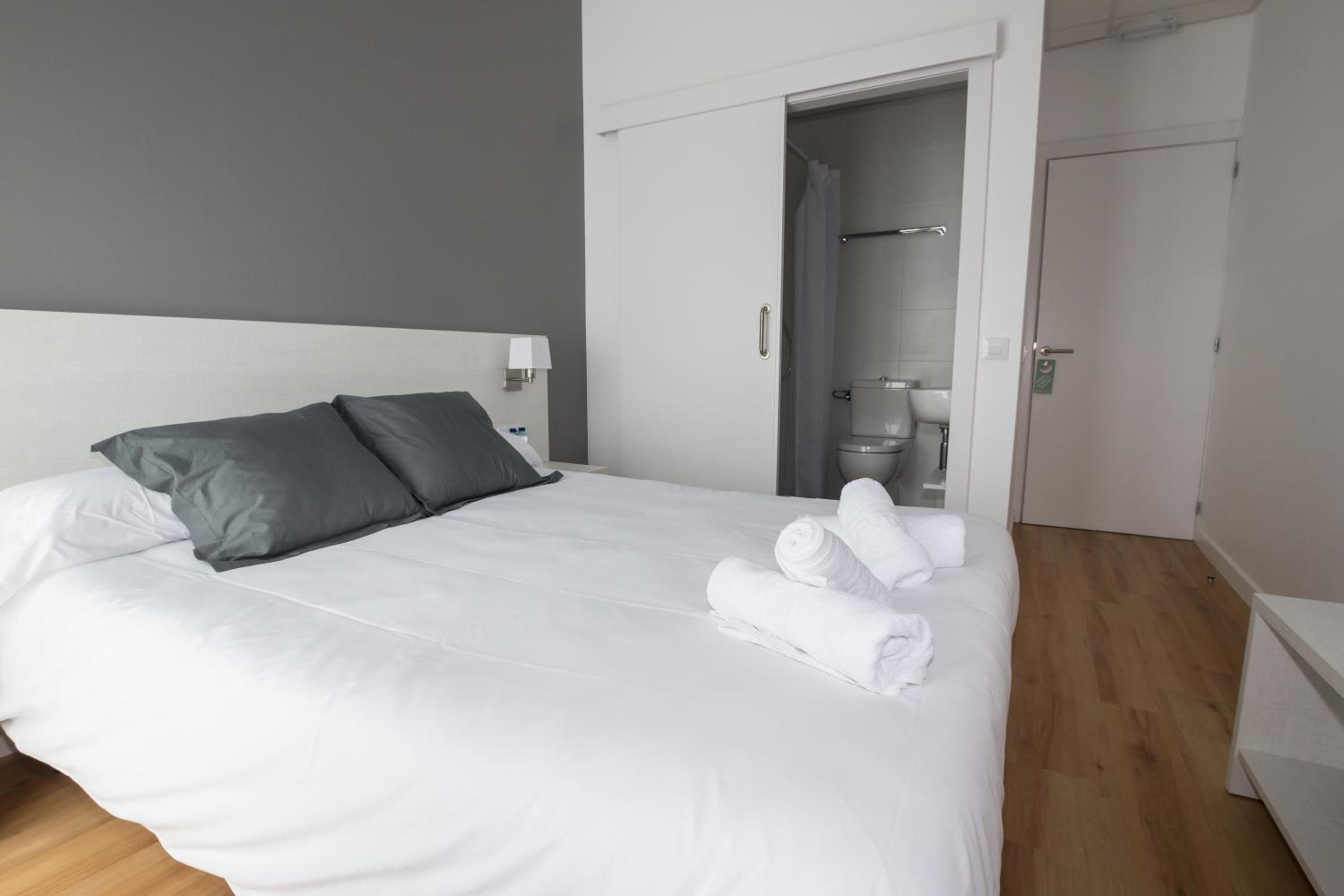 Double Room with Balcony photo 3