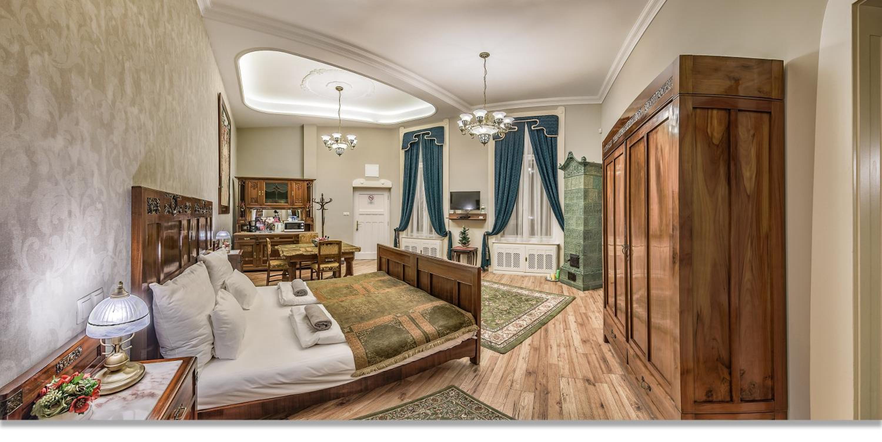 Apartment with Balcony