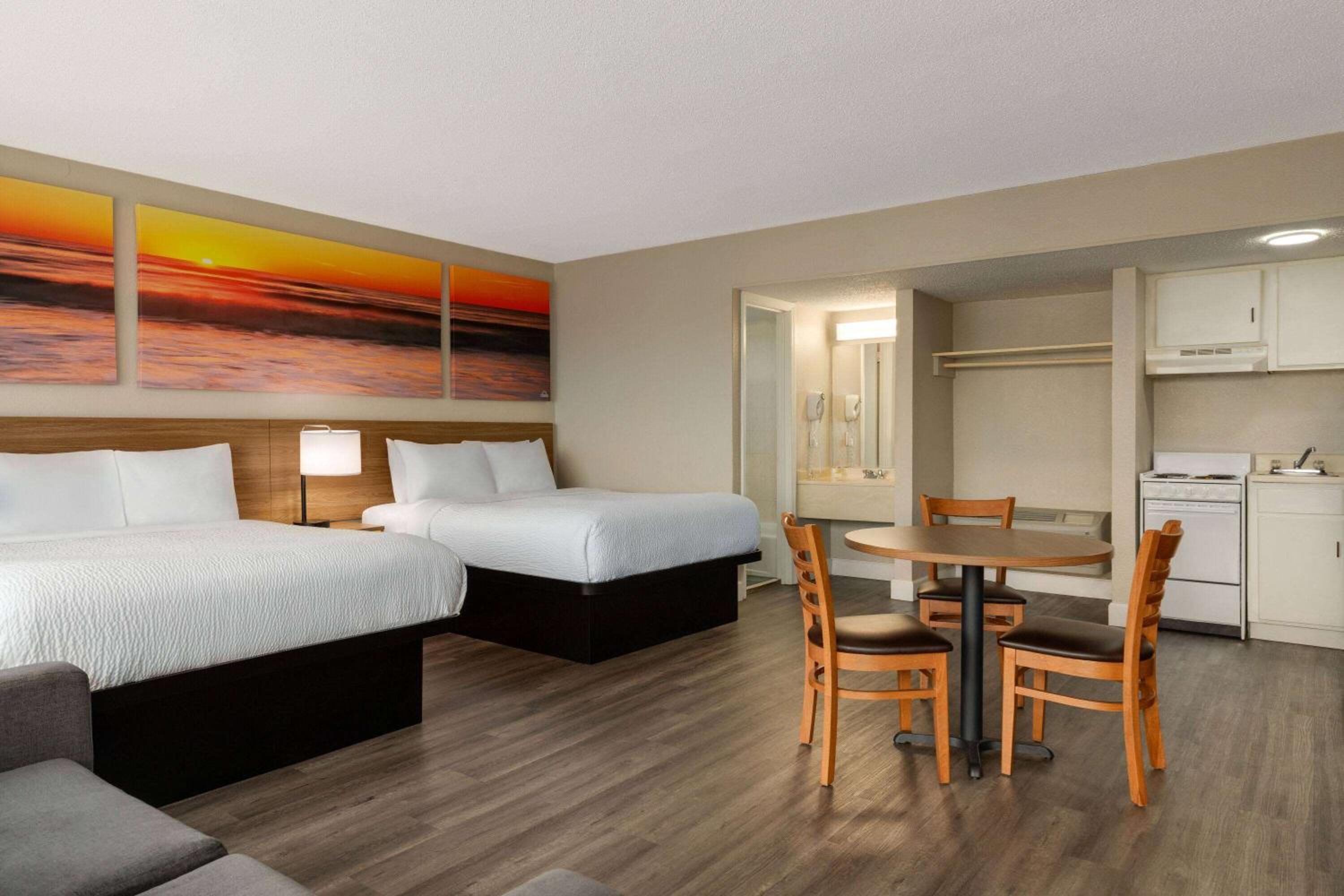 Efficiency Queen Room with Two Queen Beds and Street View - Non-Smoking