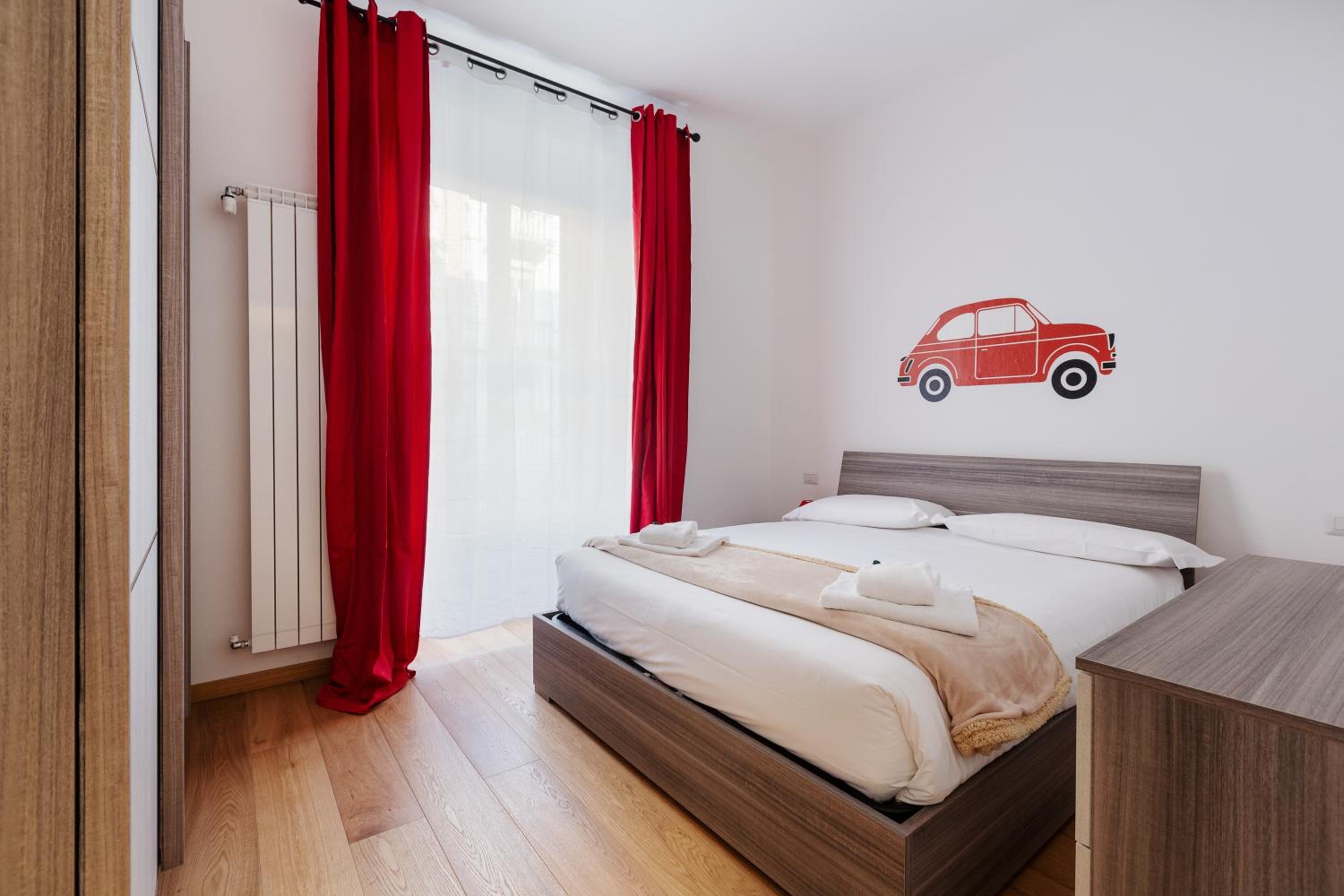 One-Bedroom Apartment