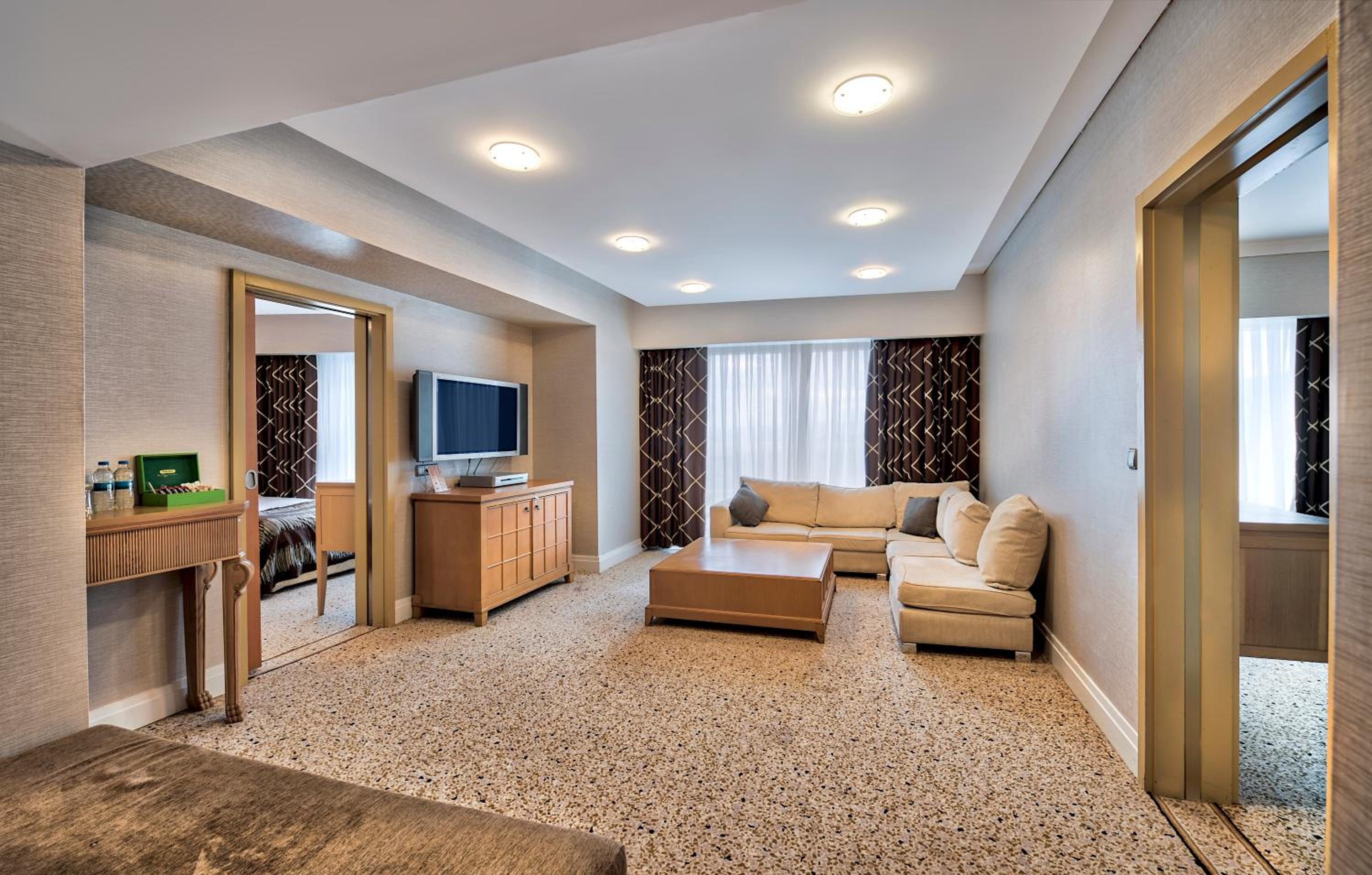 Family Room photo 2