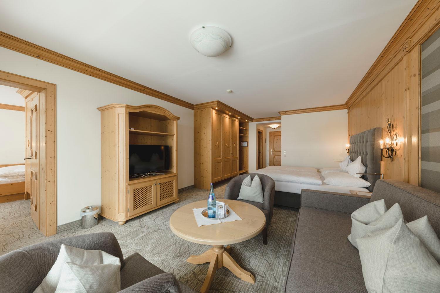 Family Suite with Balcony photo 3