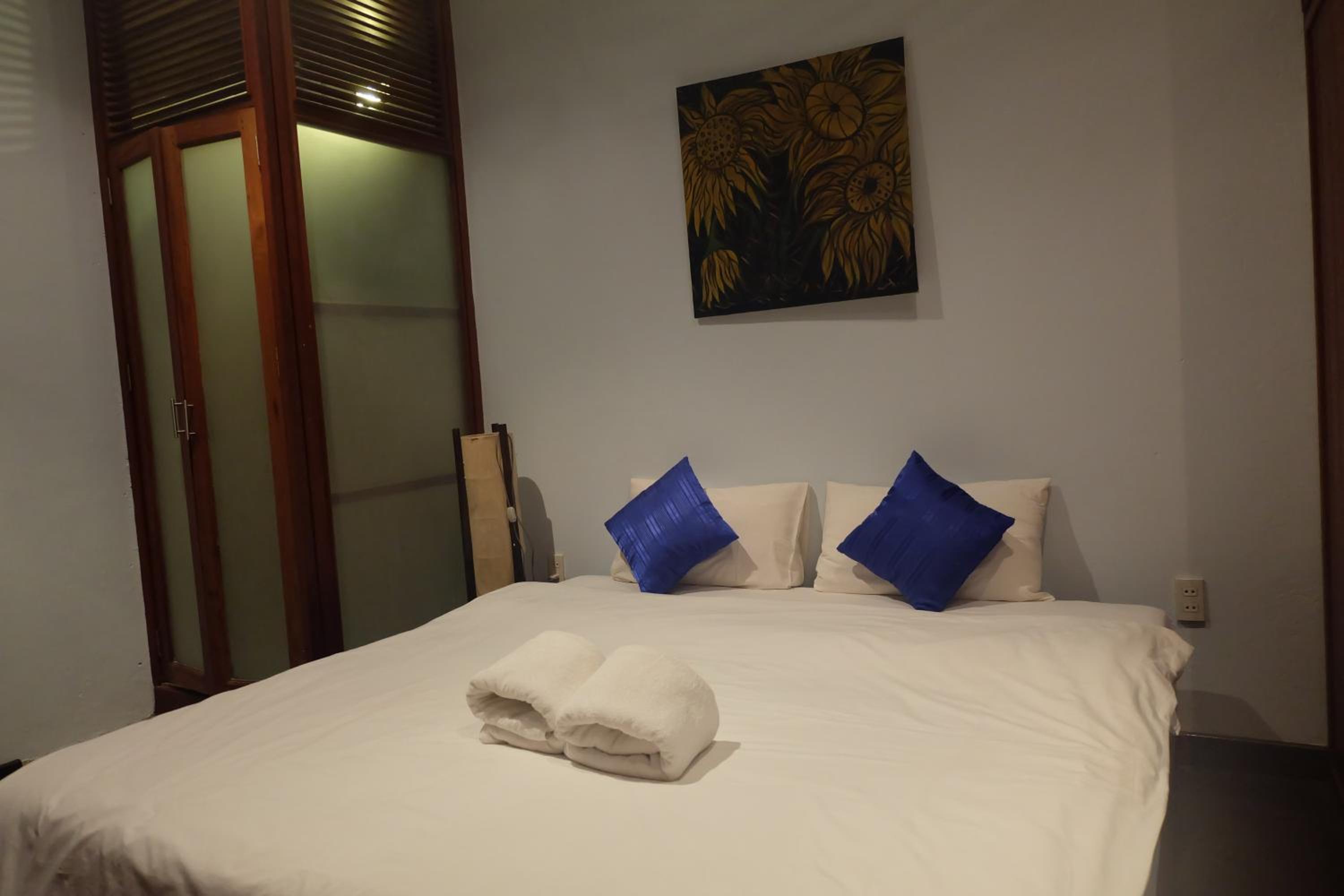 Standard Double Room - Photo 3