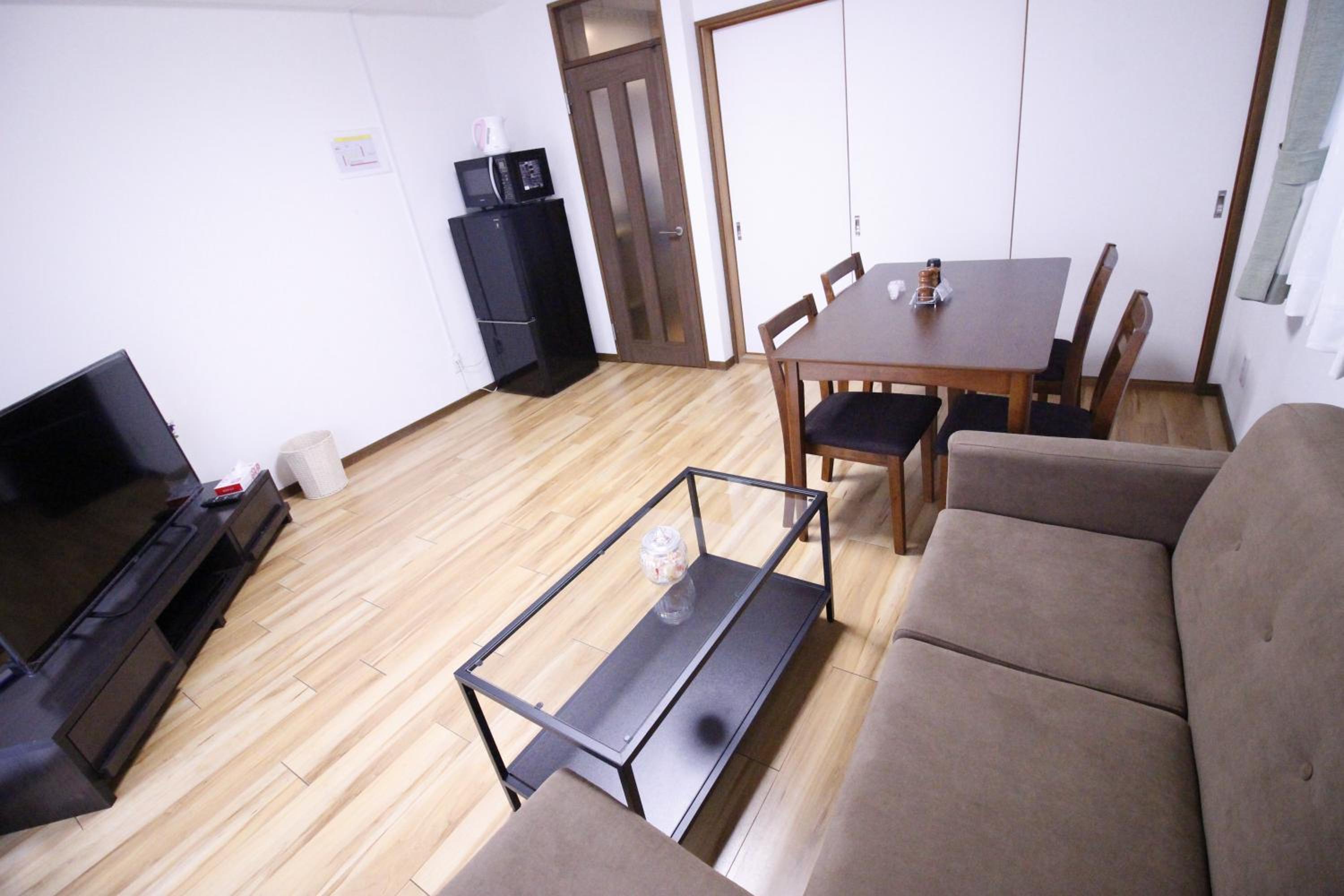 Three-Bedroom Apartment photo 3