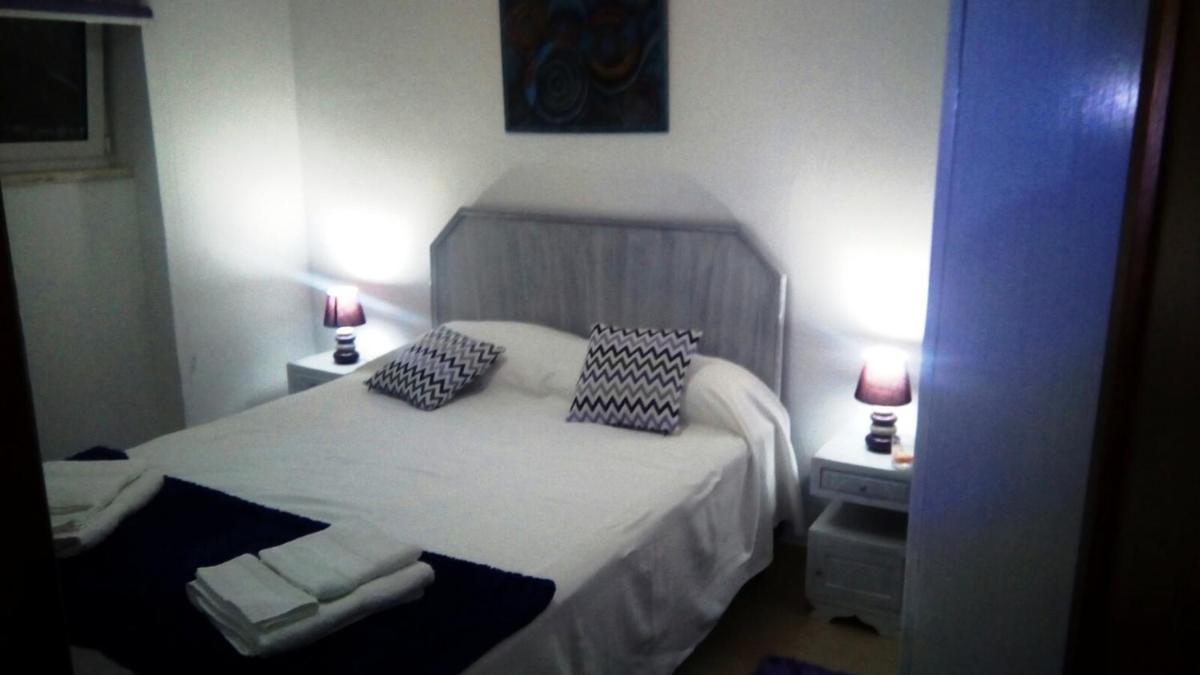 Three-Bedroom House photo 3