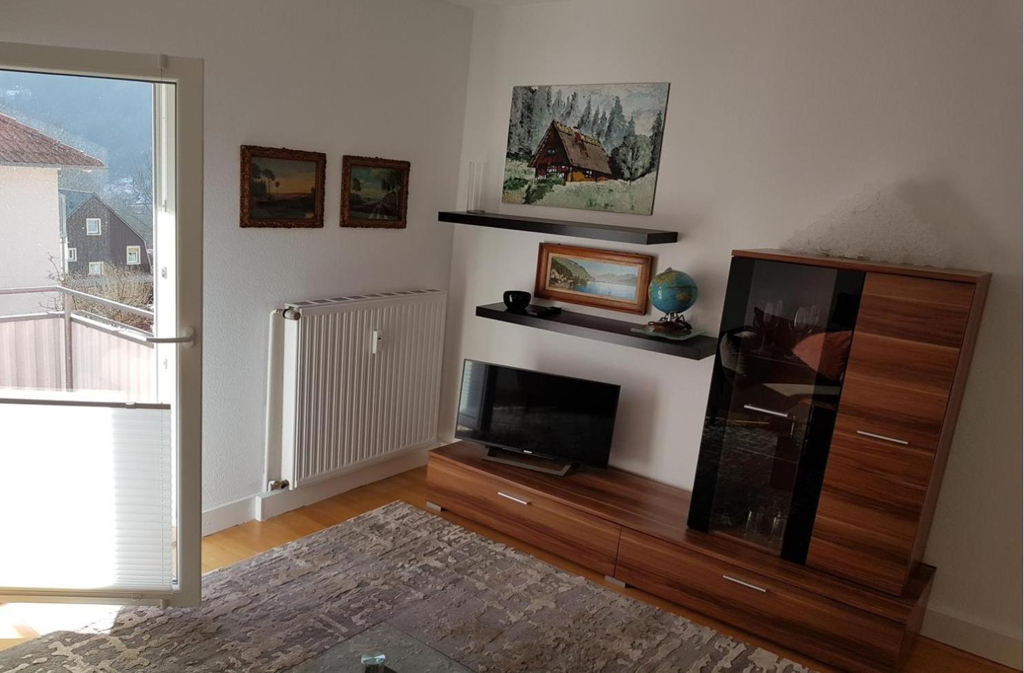 One-Bedroom Apartment photo 2