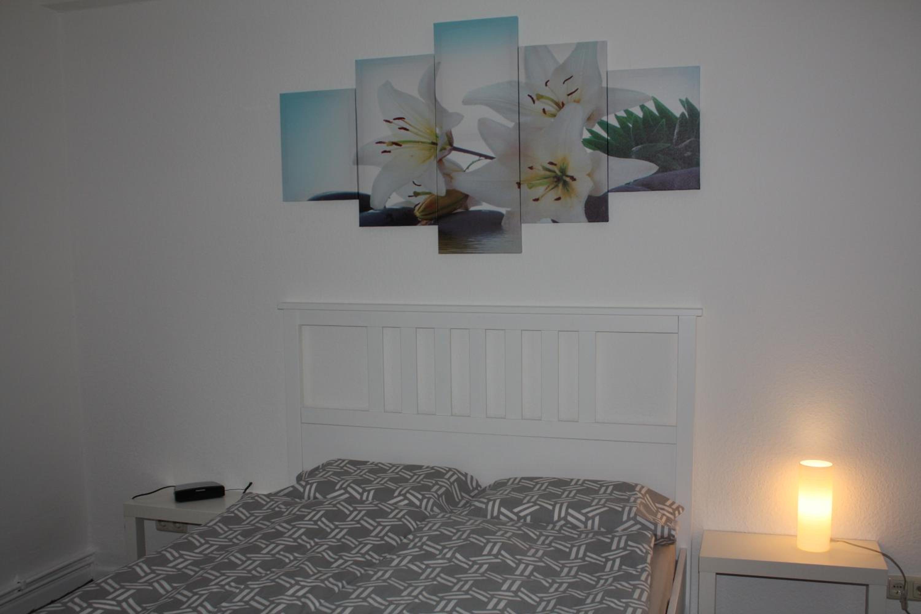 One-Bedroom Apartment - Photo 8