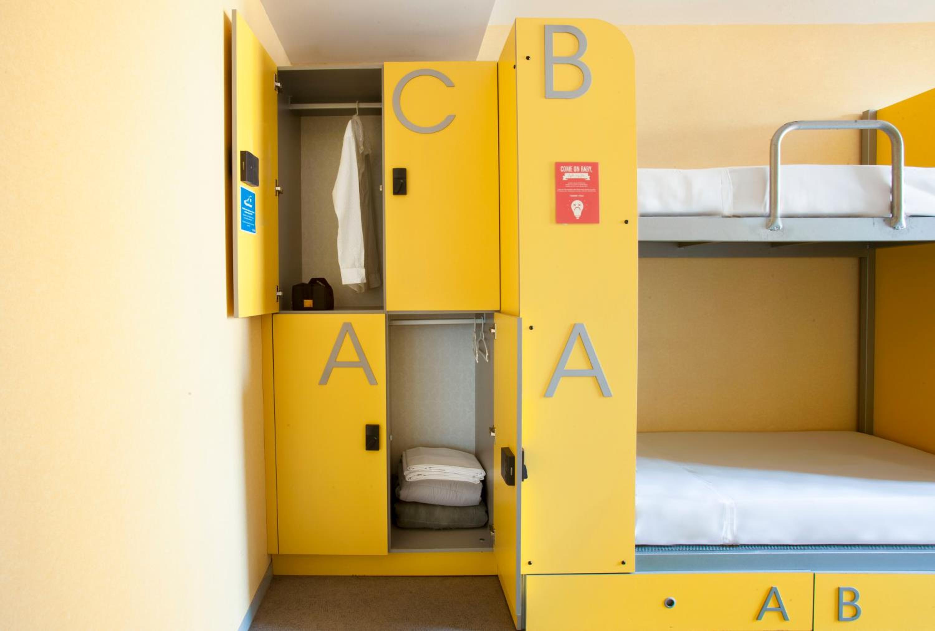 Habitación Cuádruple con 2 literas para 2 personas.