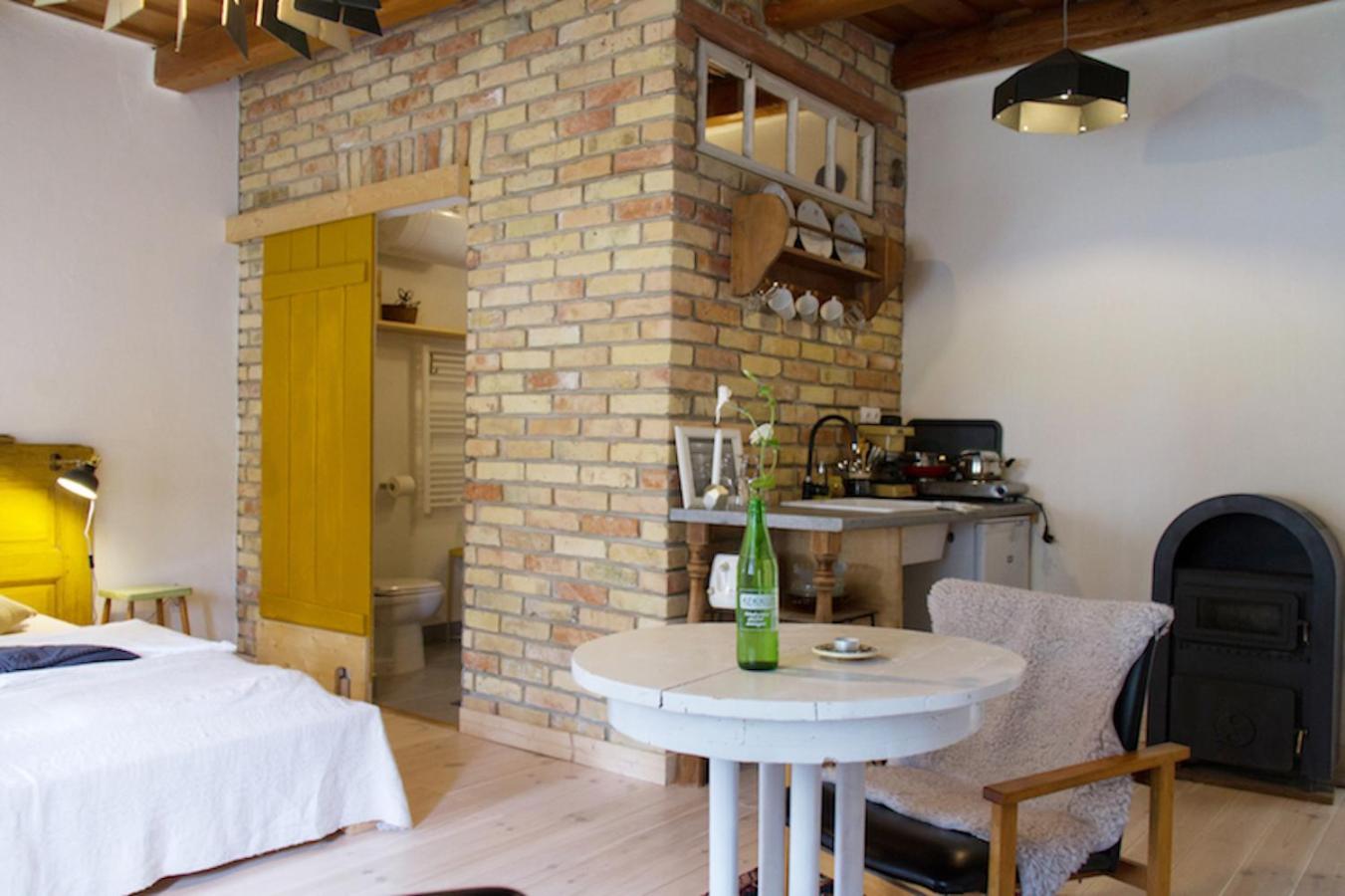 Quadruple Room with Private Bathroom photo 2