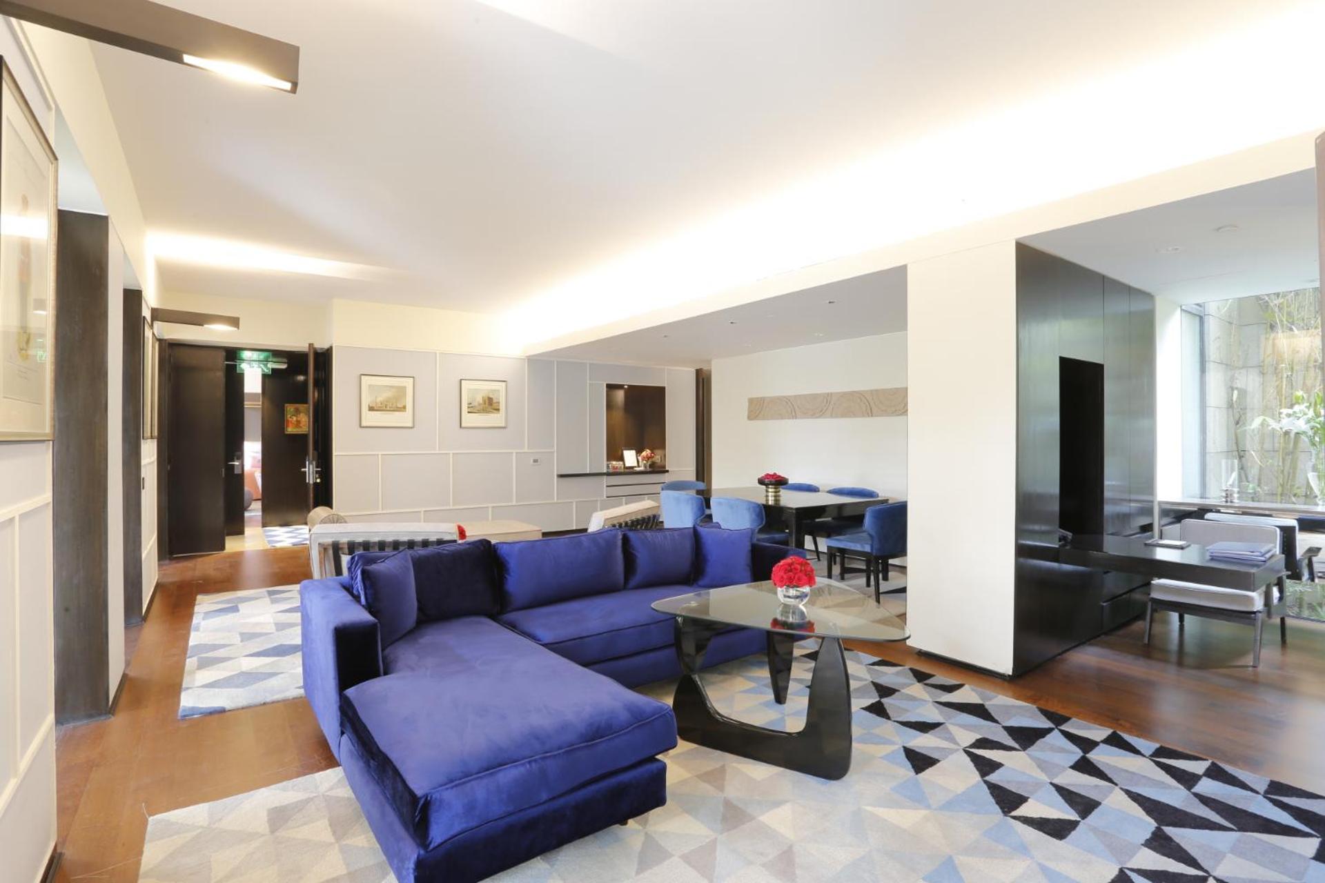 Signature Terrace Suite with Happy Hours at Safari Lounge 5 to 7 pm, Buy 01 drink and get another drink complimentary (spirits), 1200 spa credit per booking