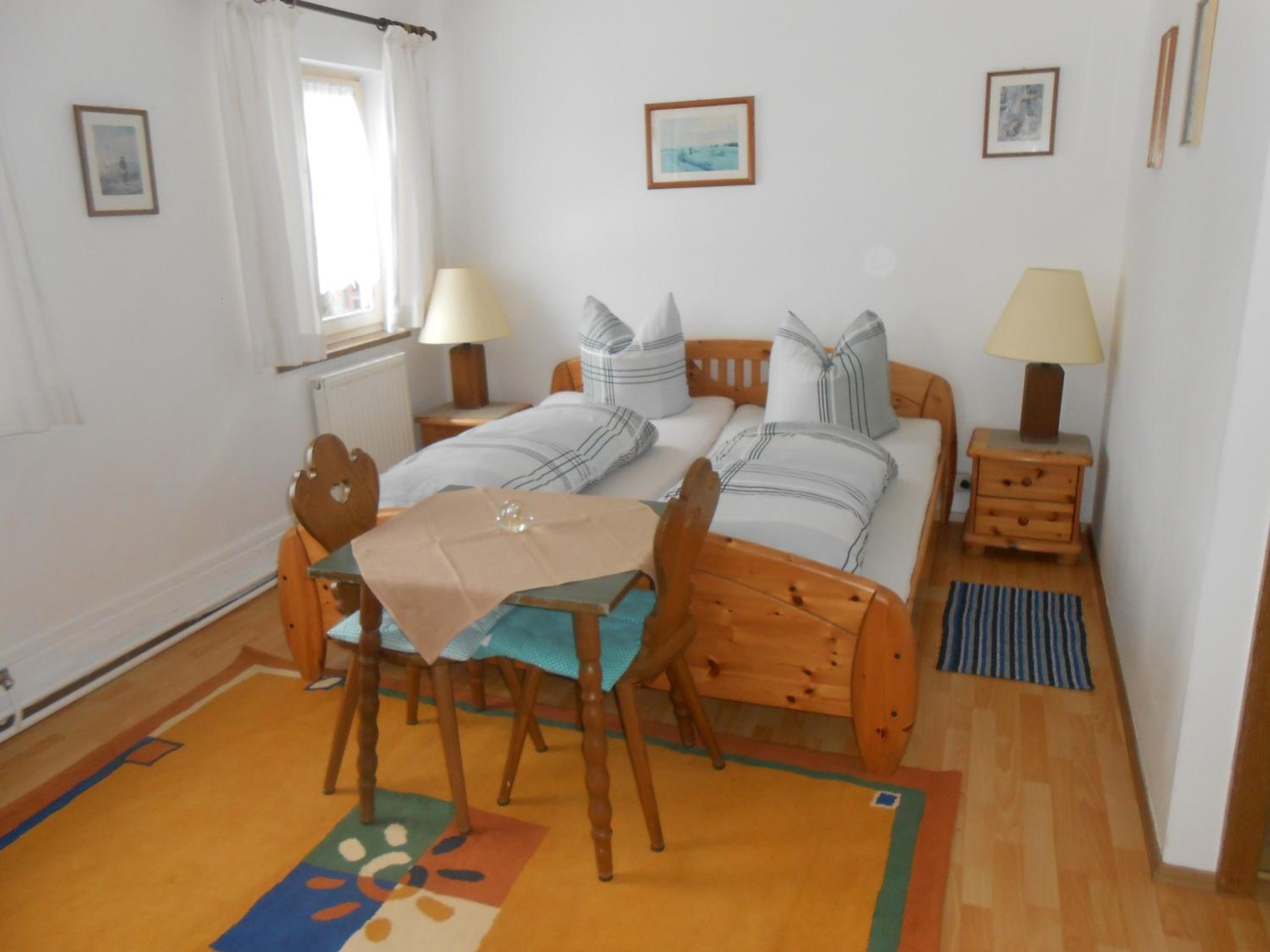 Standard Family Room - Photo 4