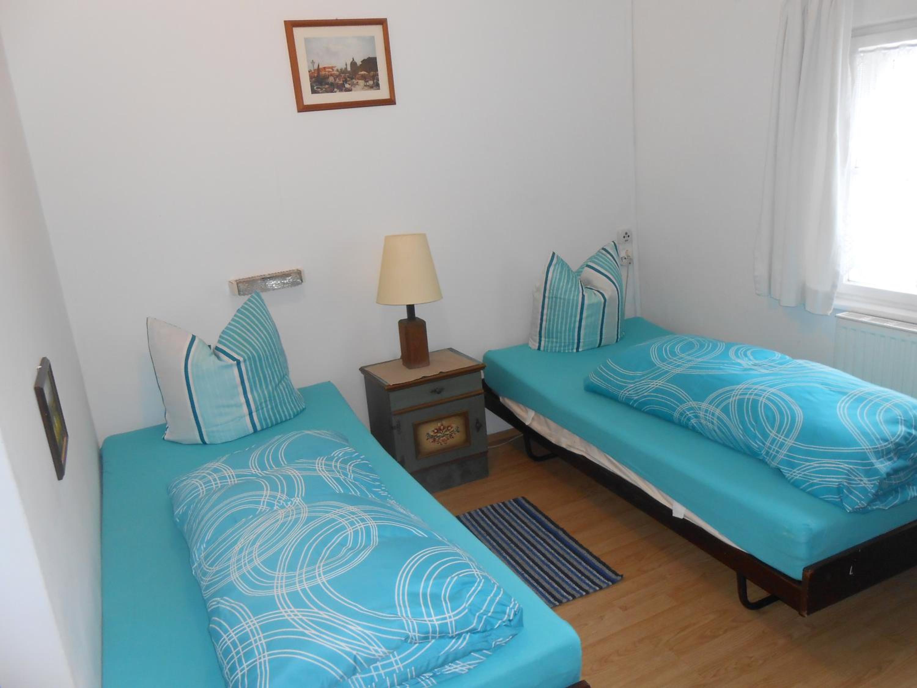 Standard Family Room - Photo 3