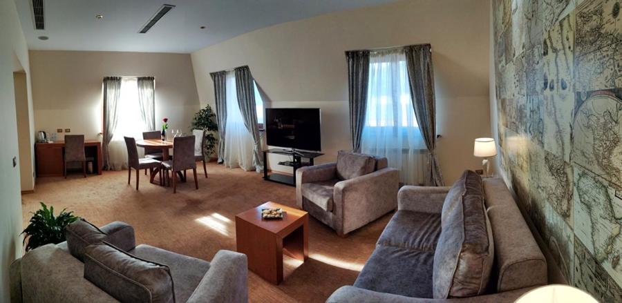 Presidential Suite photo 3