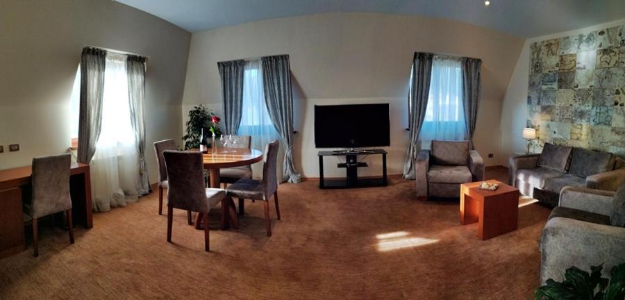 Presidential Suite photo 1