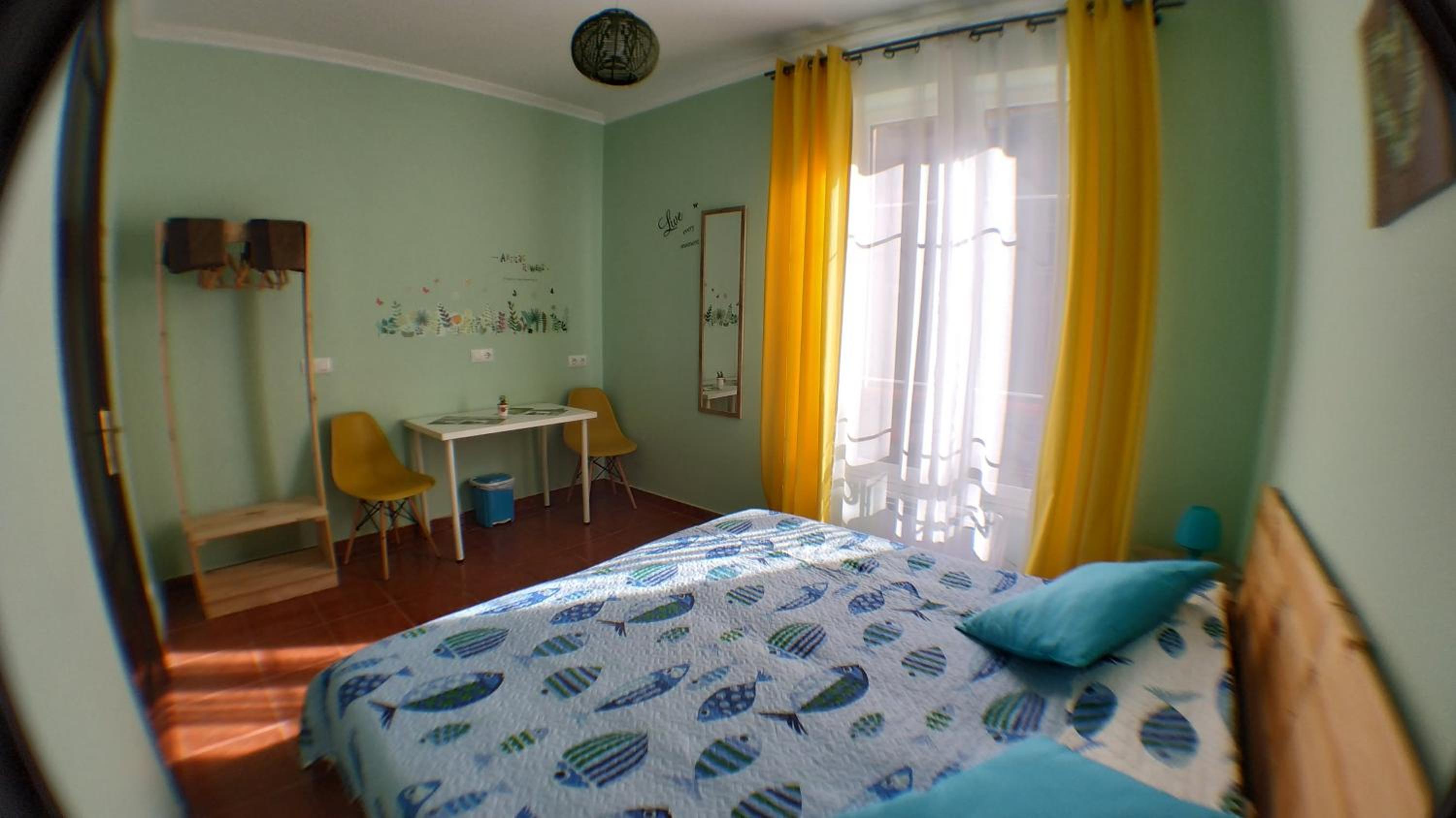 Double Room with Shared Bathroom photo 2