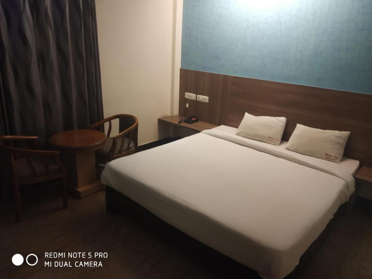 Budget Double Room photo 2