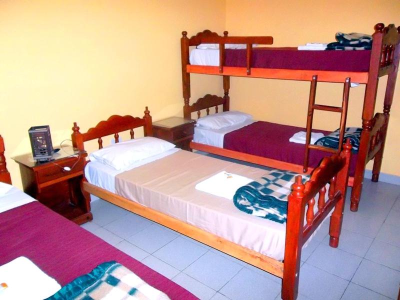Quadruple Room with Private Bathroom photo 1